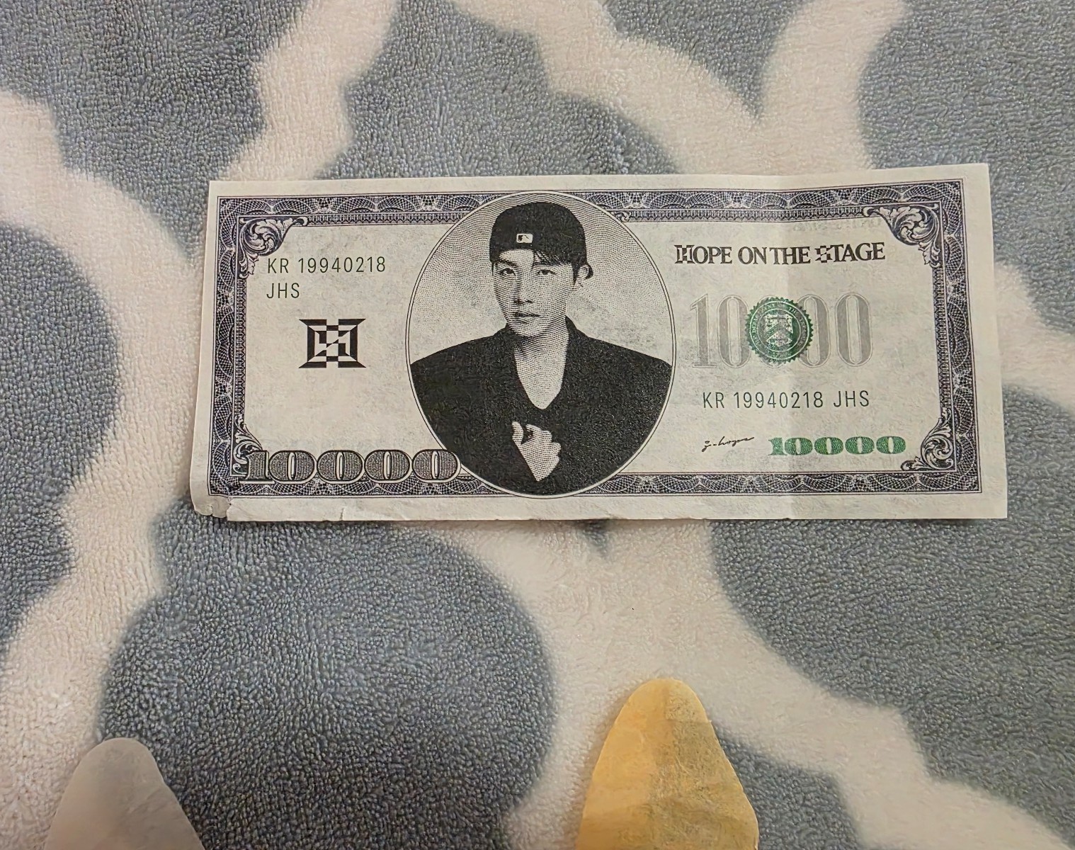 j-hope hope on the stage vip package gift - Souvenirs