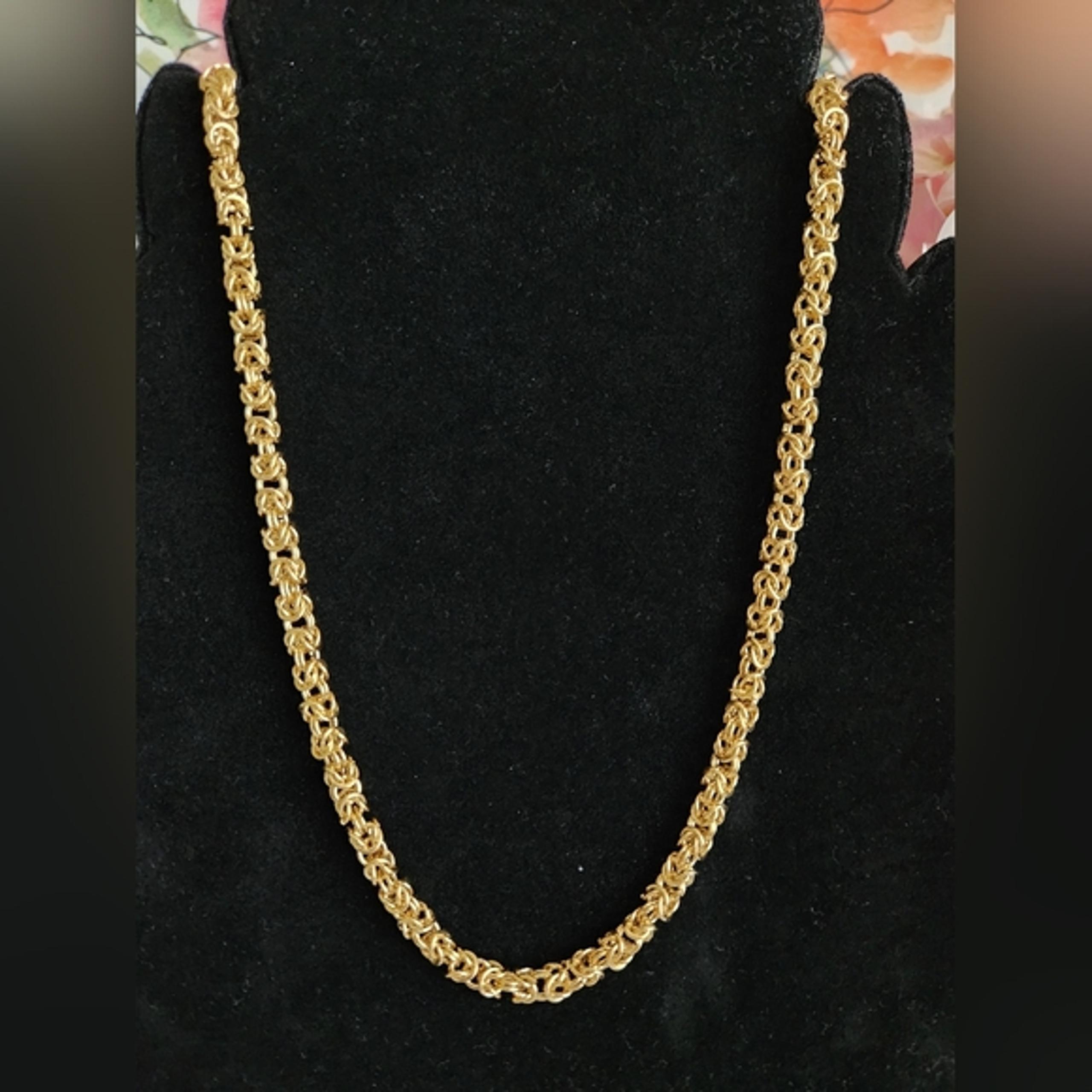GIVENCHY Vintage Chain Necklace Boxed Linked Shiny Gold Tone Signed 1980s