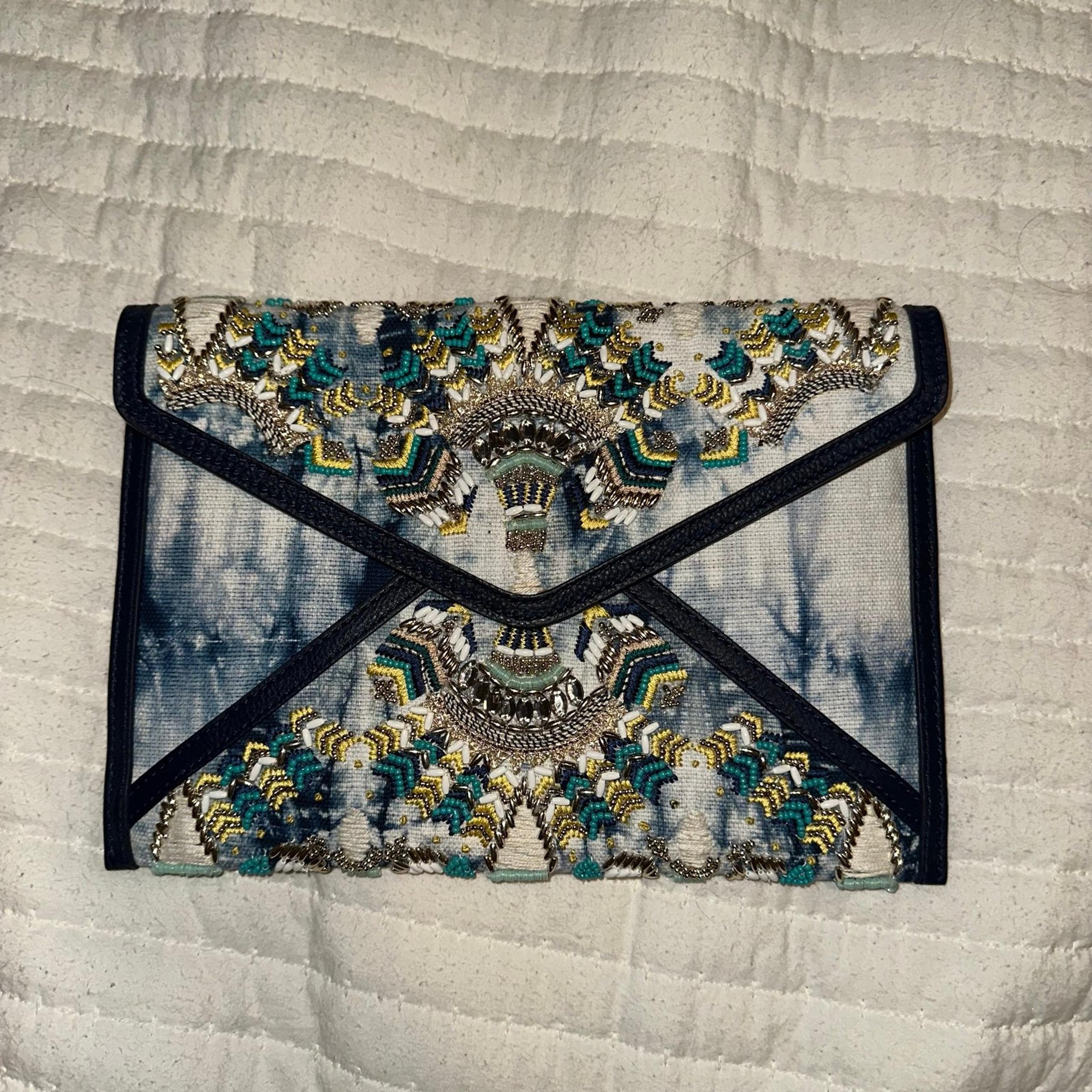 NWOT Rebecca Minkoff Leo Clutch