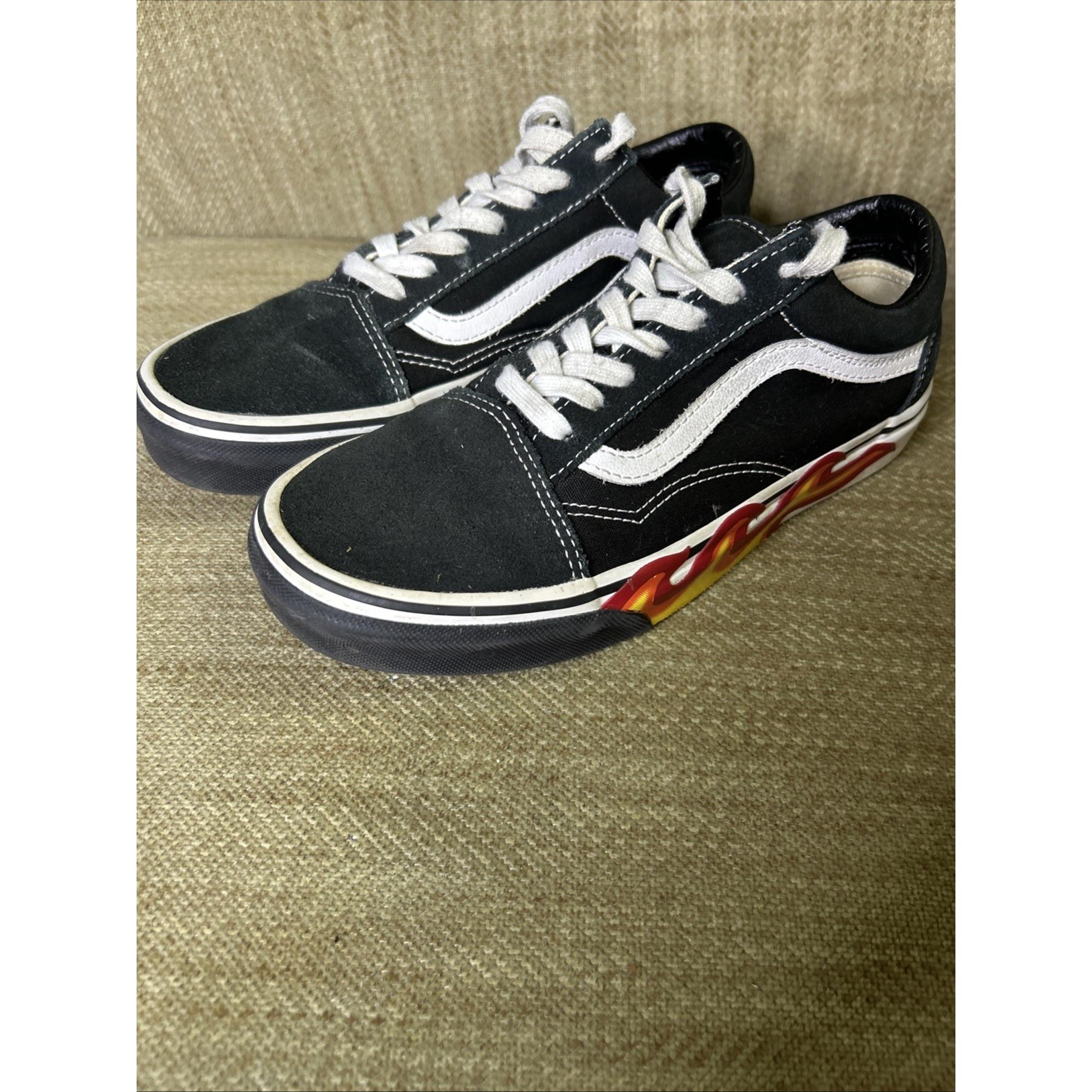 VANS Youth Junior Size 6 Black Suede Red Flames Sneakers