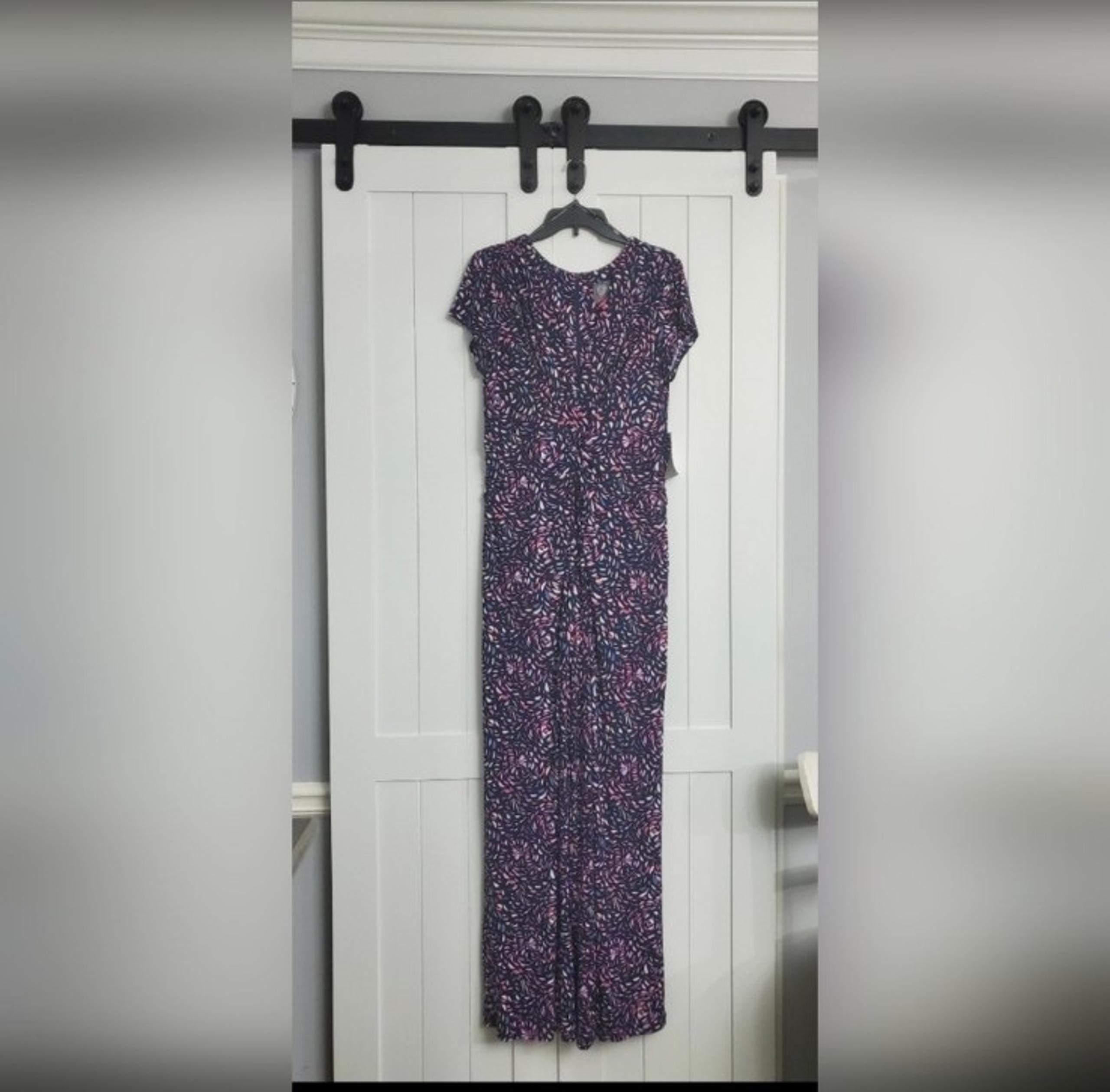 Vince Camuto Printed Twist-Detail Jumpsuit. NEW. Size XL in women's.