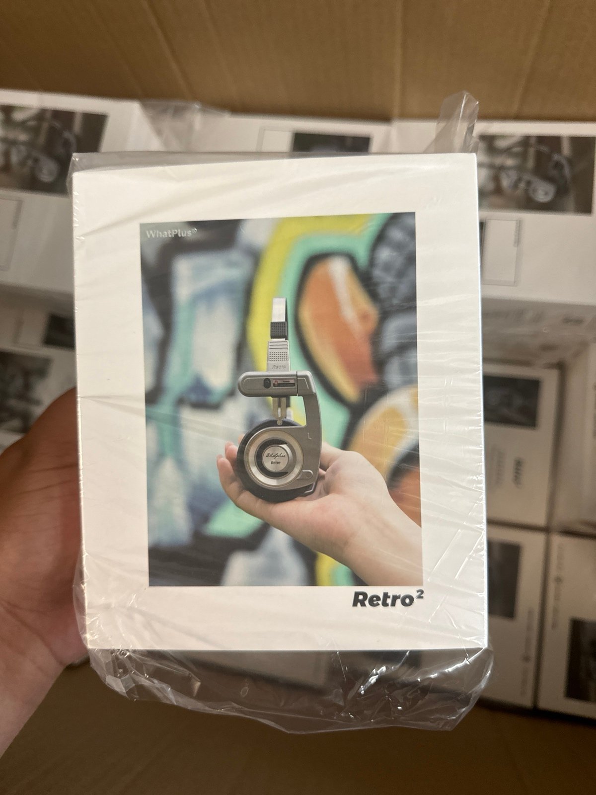 Retro wireless earphone