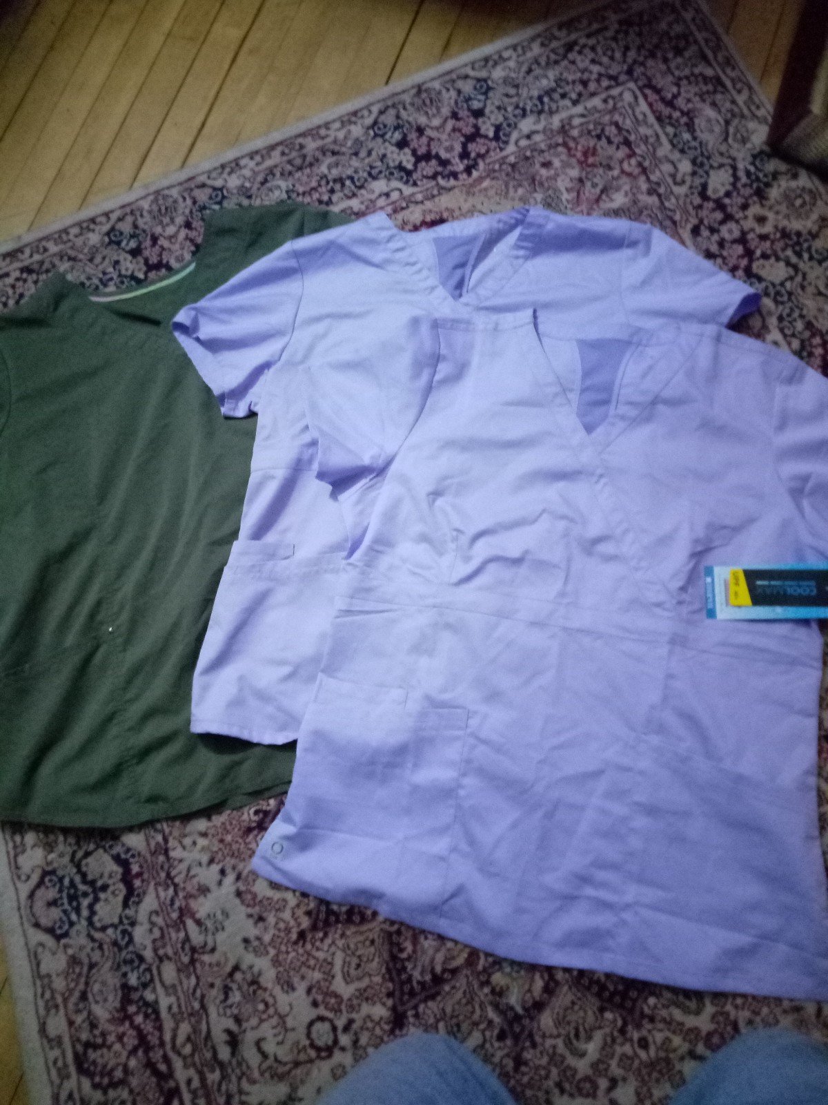 Women's scrubs