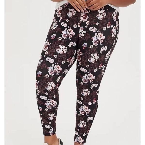 TORRID pixie pant luxe ponte floral skull black NEW NWT leggings 1 1x 14 16