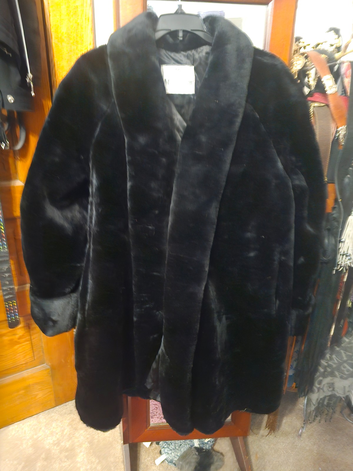 Monterey Fashions Vintage Faux Fur Size Medium Large Black