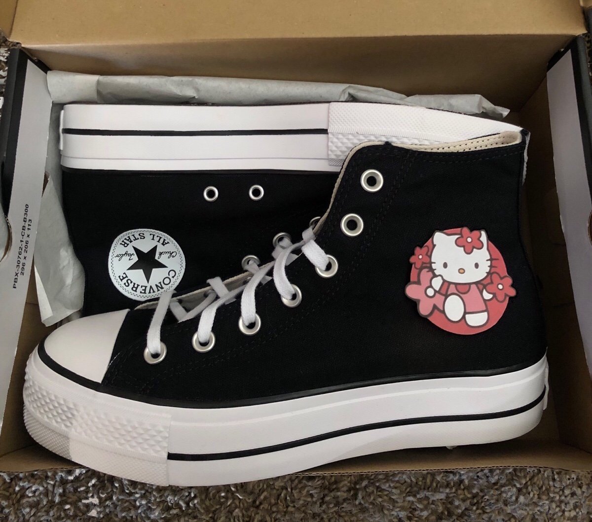 9.5 Black Platform Hello Kitty Convese