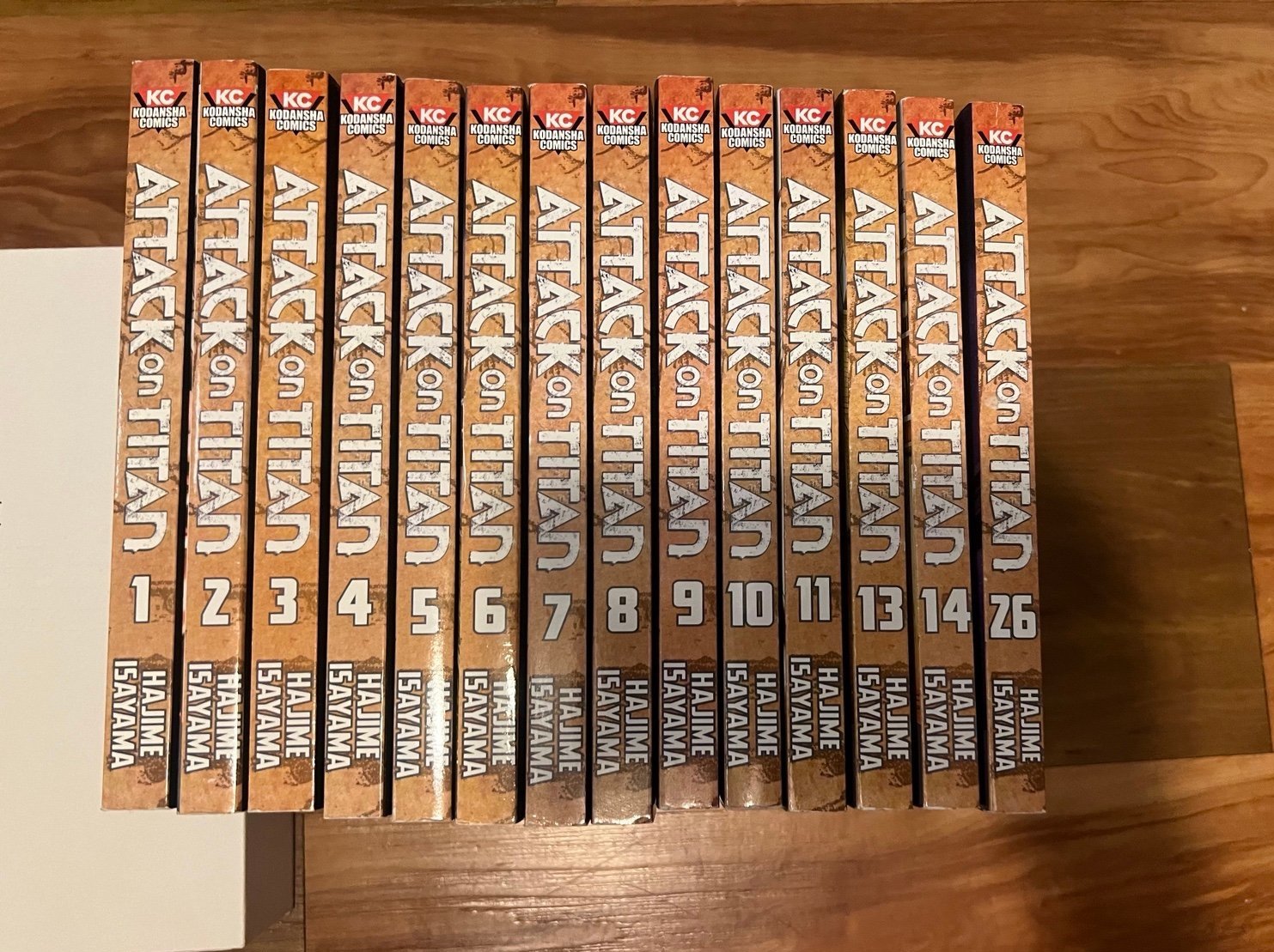 Attack on Titan bundle Vol. 1-14 and 26