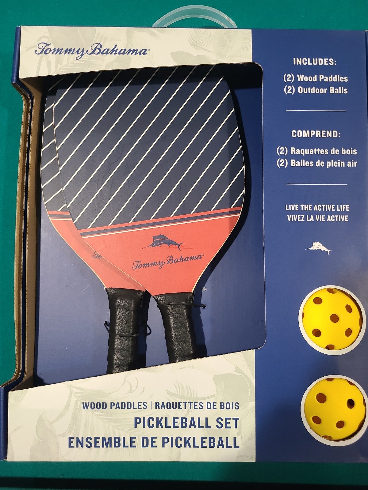 Tommy Bahama Pickleball Set
