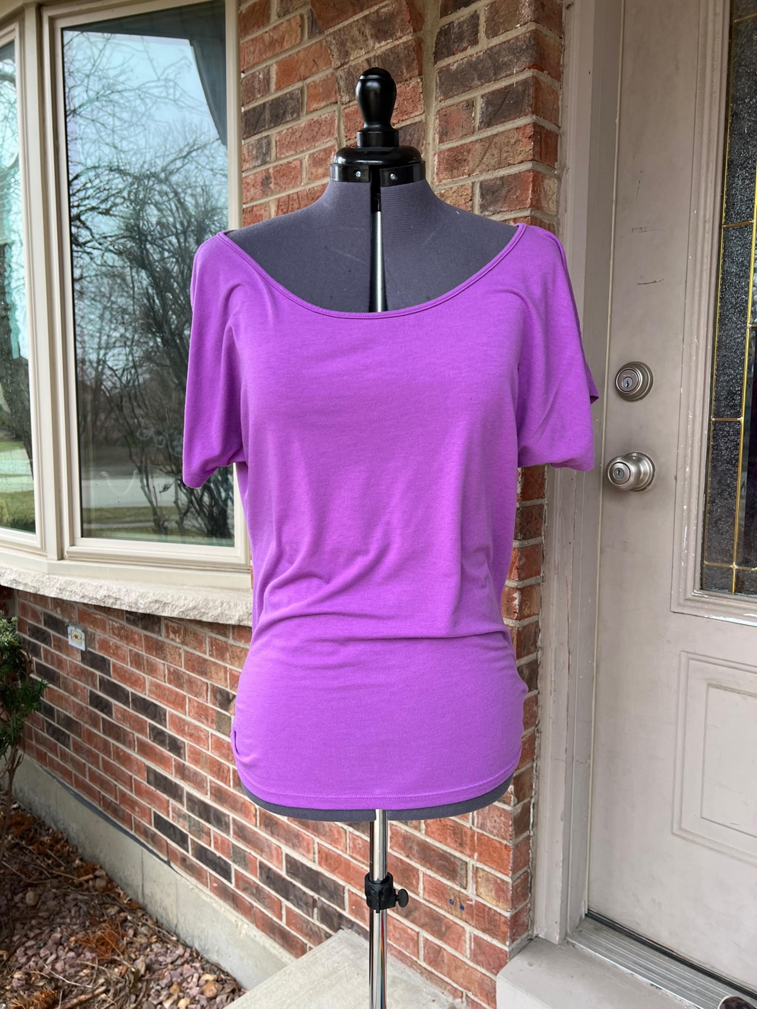 VINTAGE Zumba Made with Love/Designed for Zumba Lovers Open Back Top Purple M/L