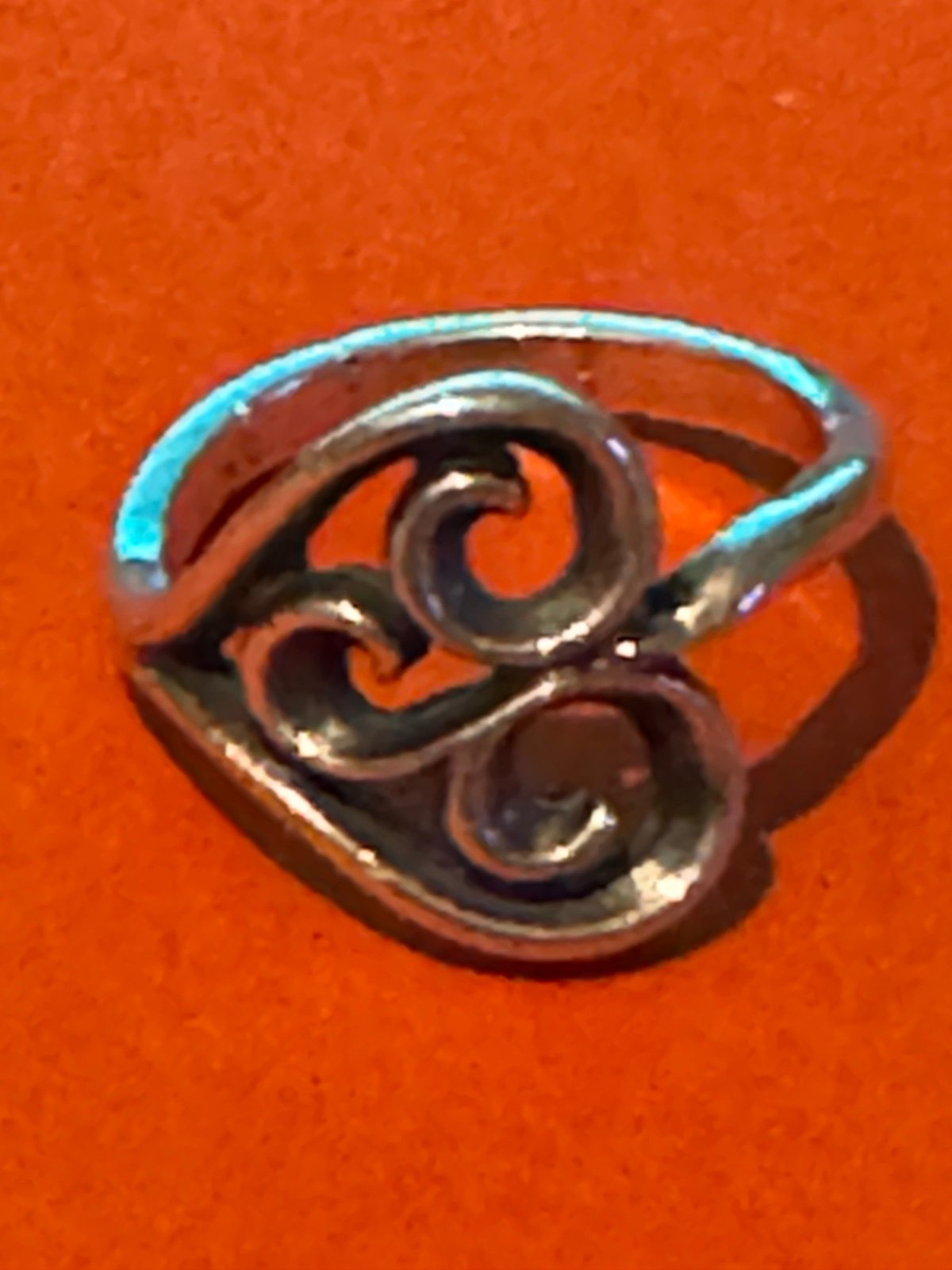 James Avery Retired Silver Scrolled Heart Wrap Ring Size 9
