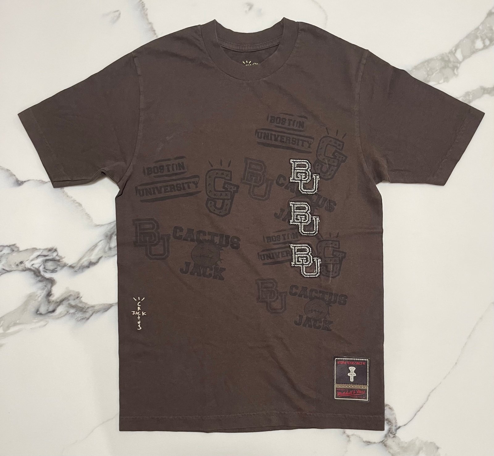 Travis Scott x Boston College Mitchell & Ness Shirt Sz S NEW