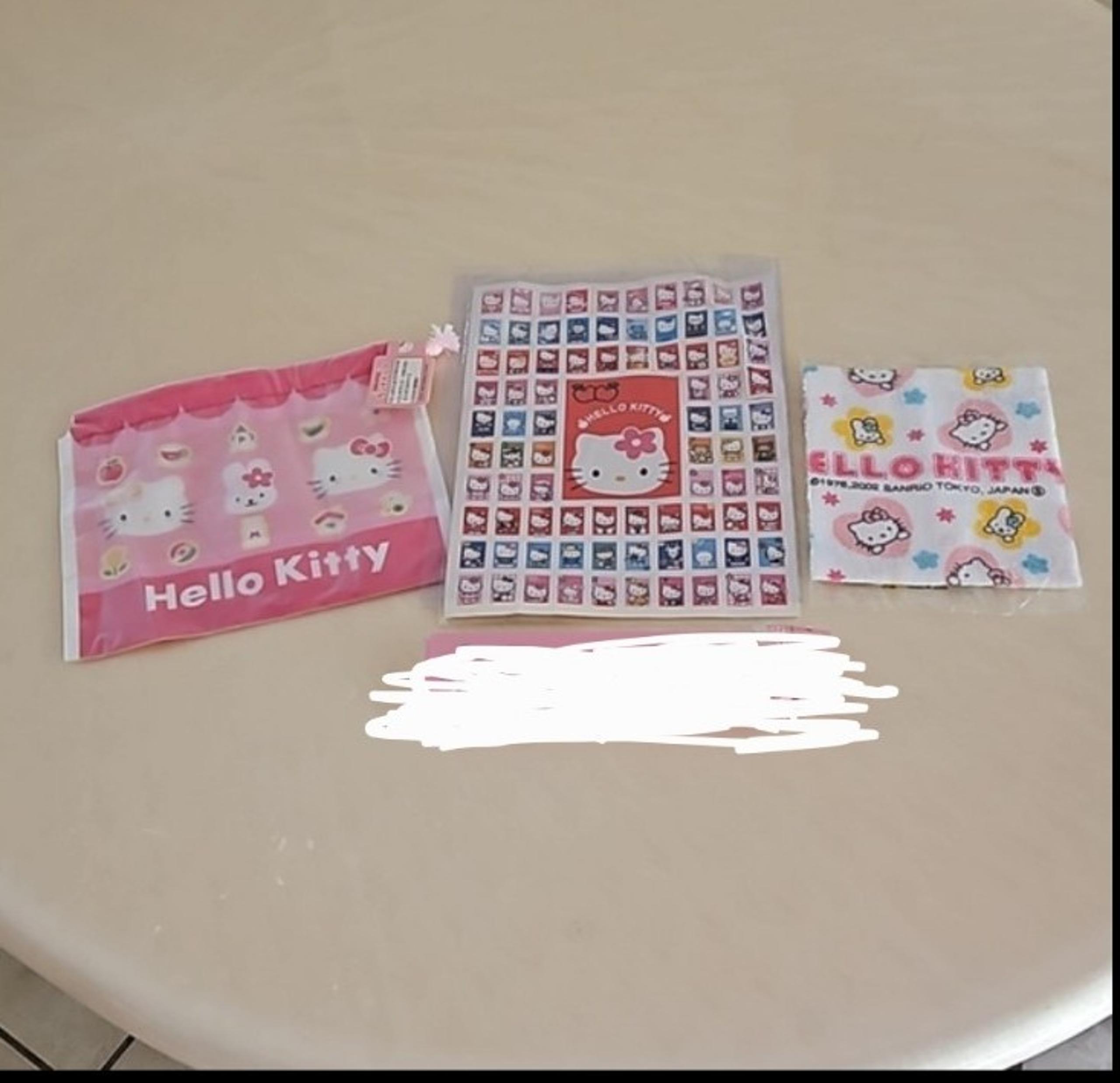 Hello Kitty items bundle/gift set