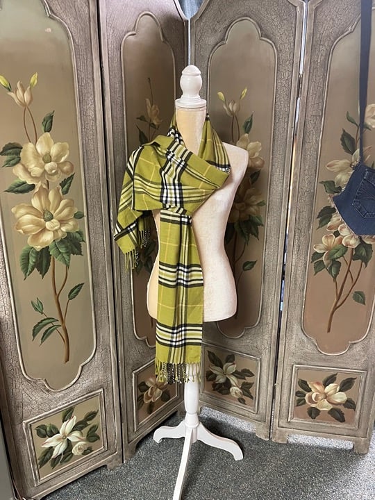 CASHMERE scarf, green tones plaid, made in Germany, hand tailored, 60 X 72