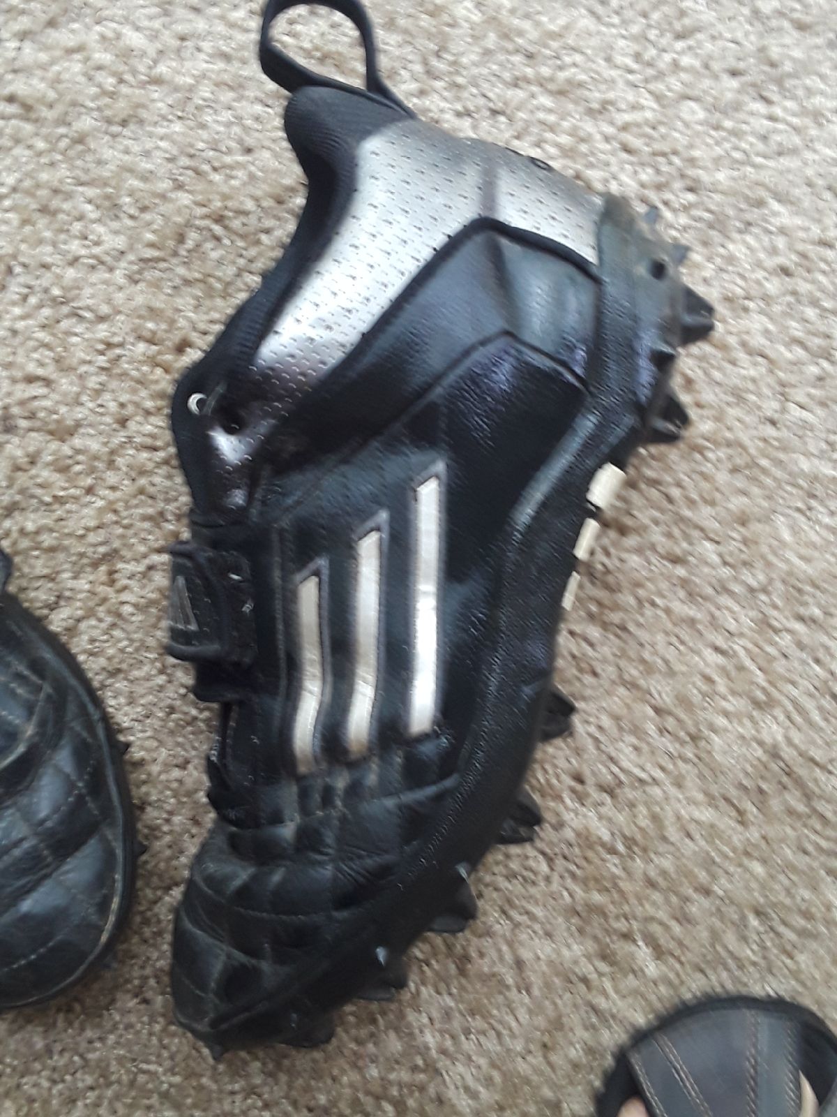 Adidas soccer cleats size 10