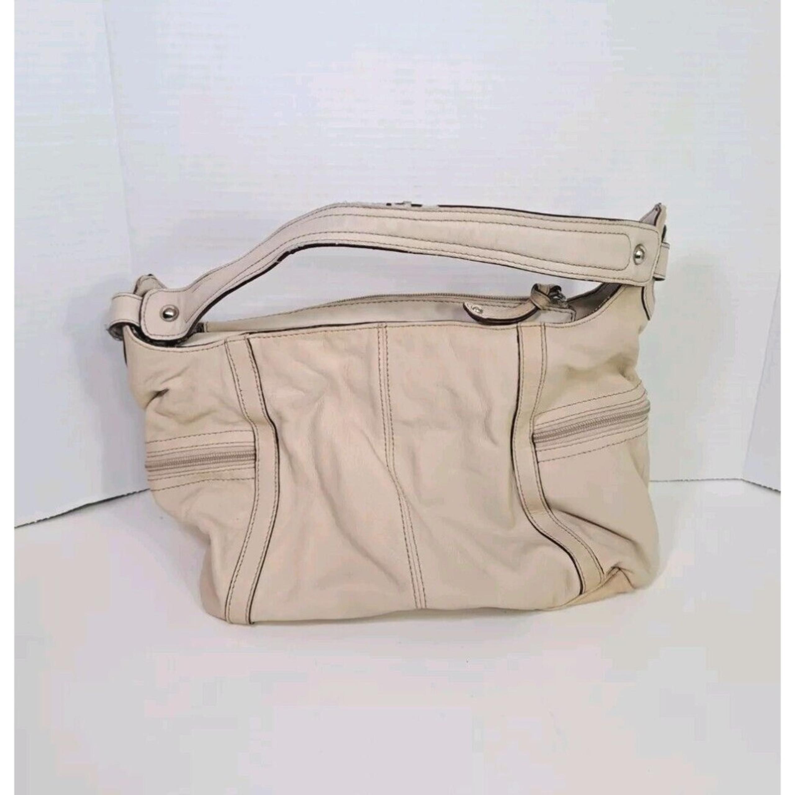 Clarks Ivory Beige Tan Leather Shoulder Bag Purse 6 Pockets Handbag Pocketbook