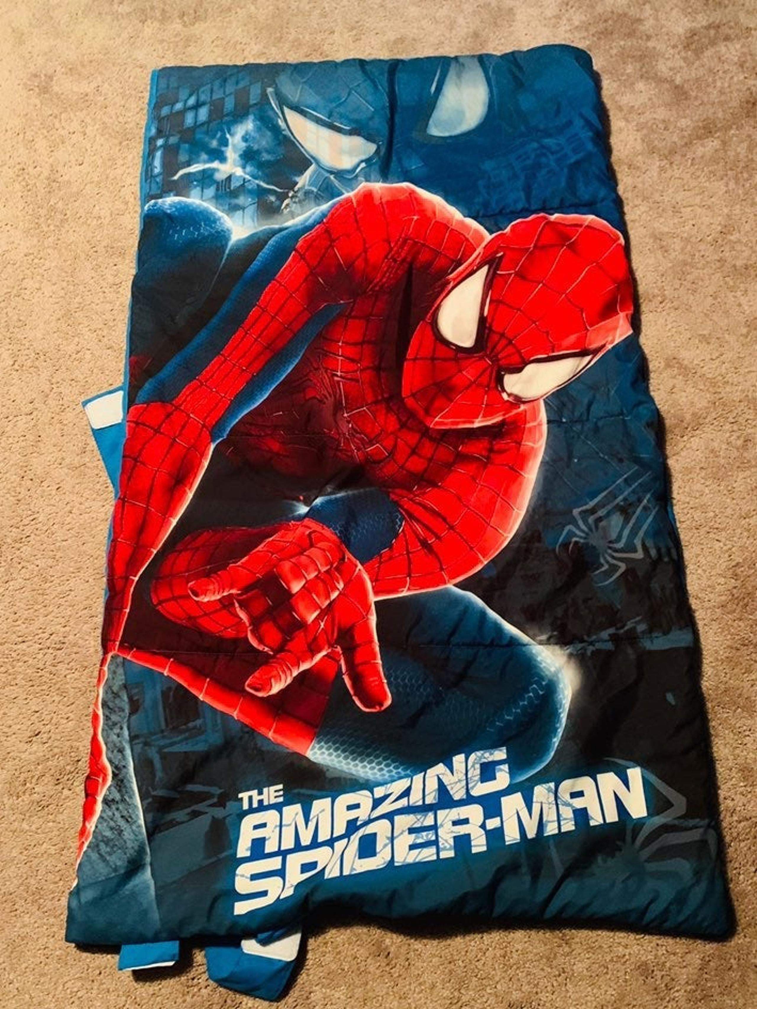 The Amazing Spiderman sleeping blanket