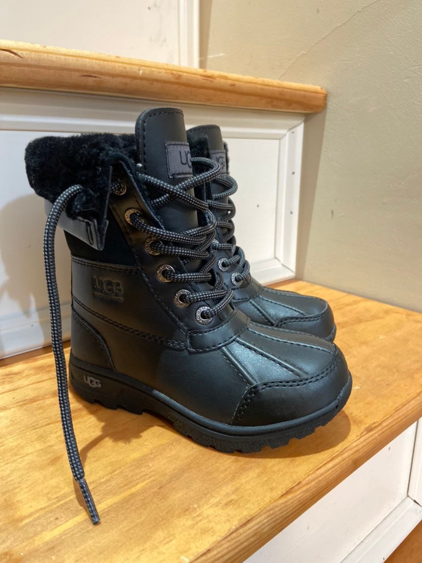 Ugg snow boots