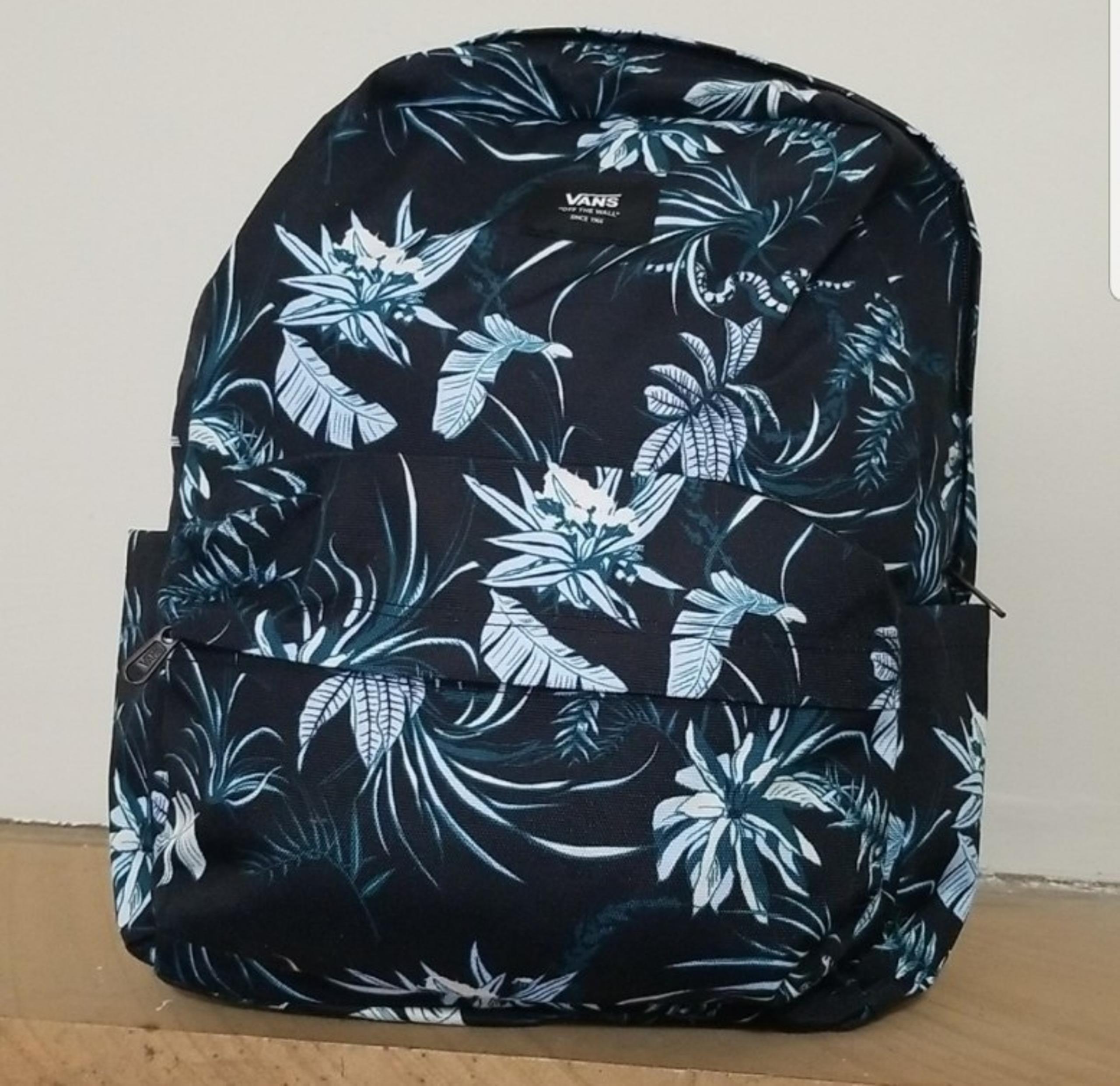 NEW! Vans Old school backpack NWT (bottle not included)