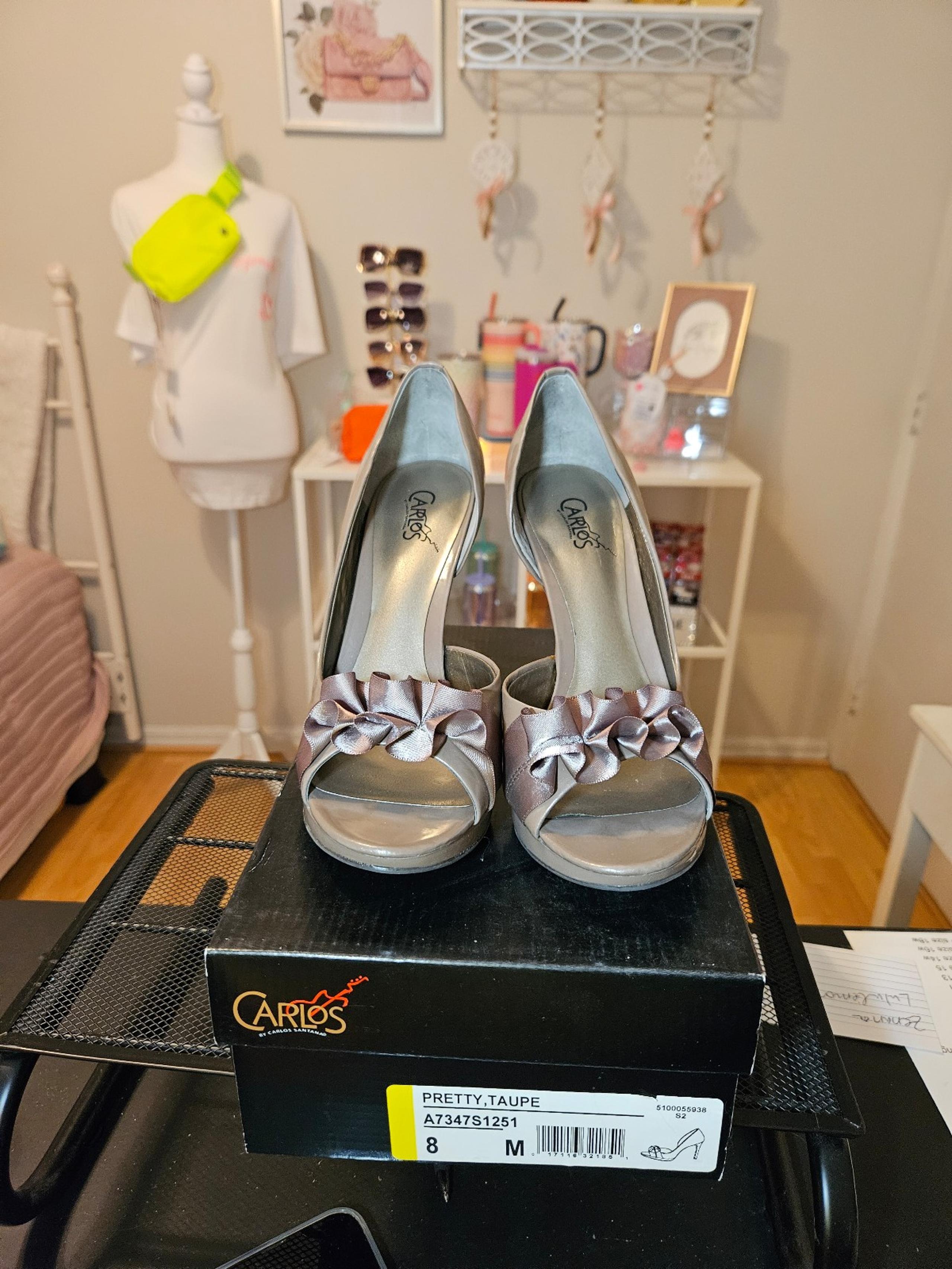 Carlos by Carlos Santana Size 8 M