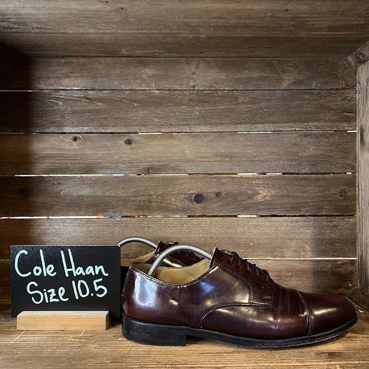 Mens Cole Haan Caldwell Burgundy Leather Cap toe Oxfords Shoes Size 10.5 D GUC