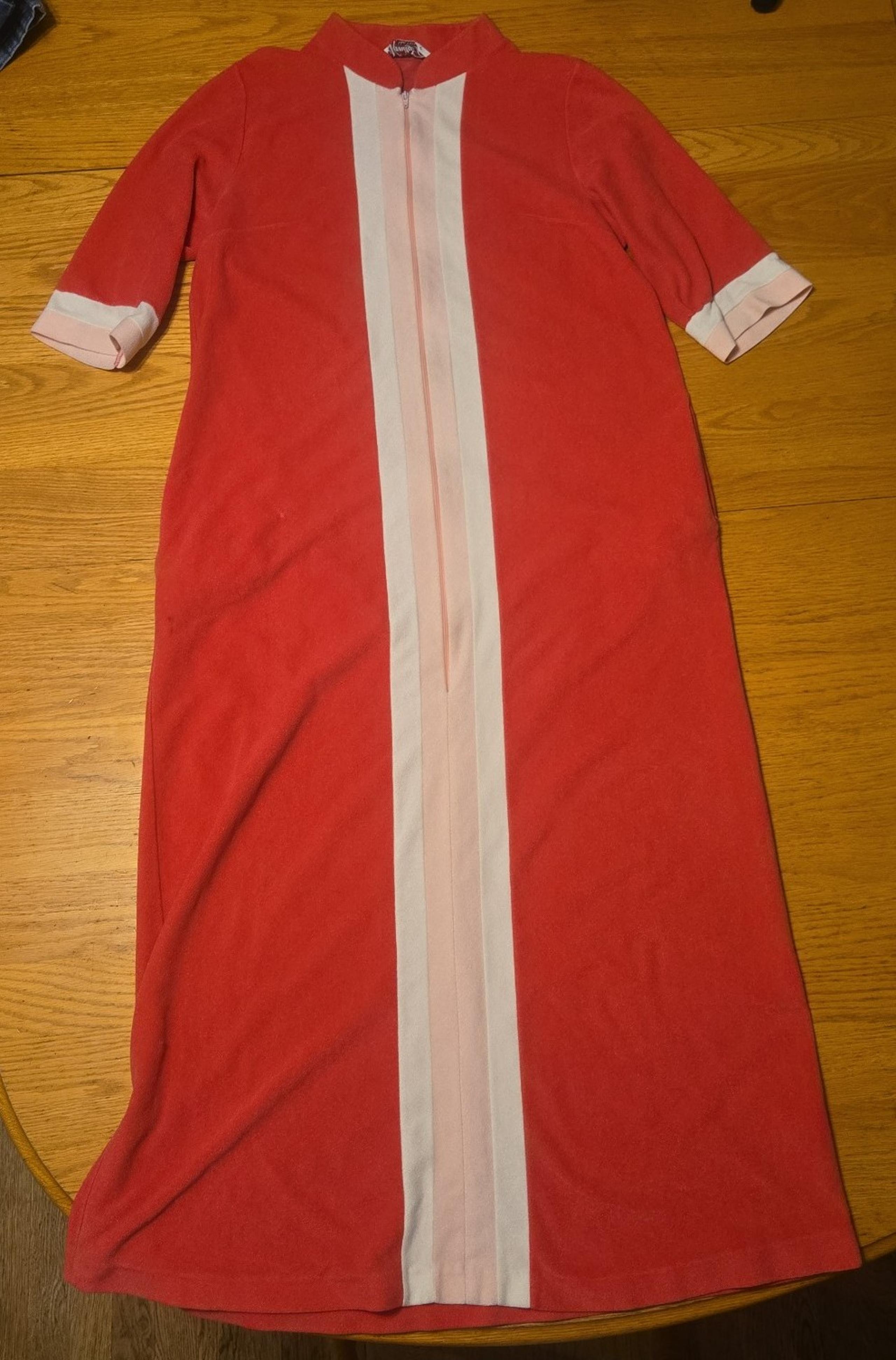 Womens size medium vanity fair long zip sleep gown pink