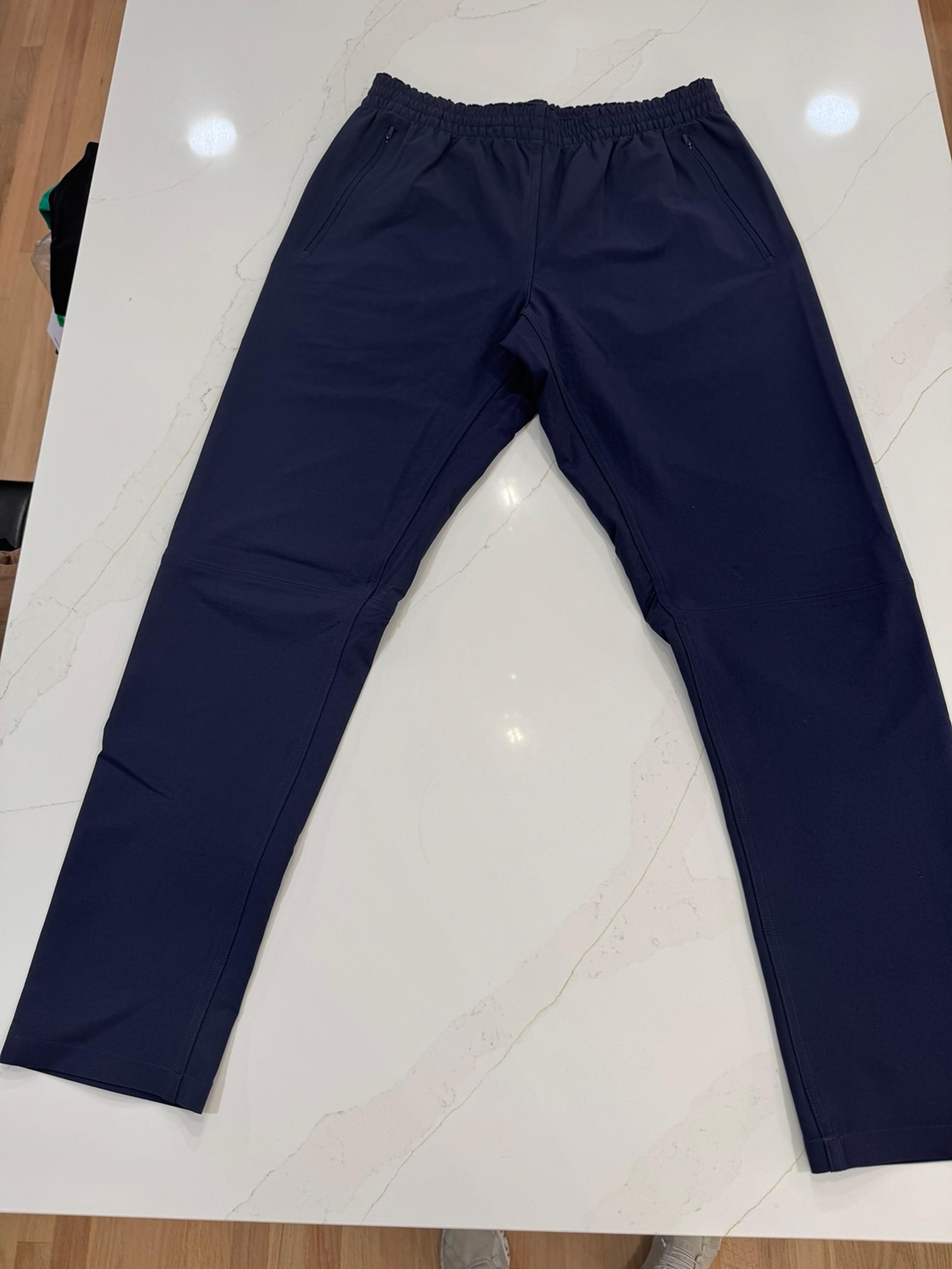 Outdoor voices, navy RecTrek 26" Pant size small