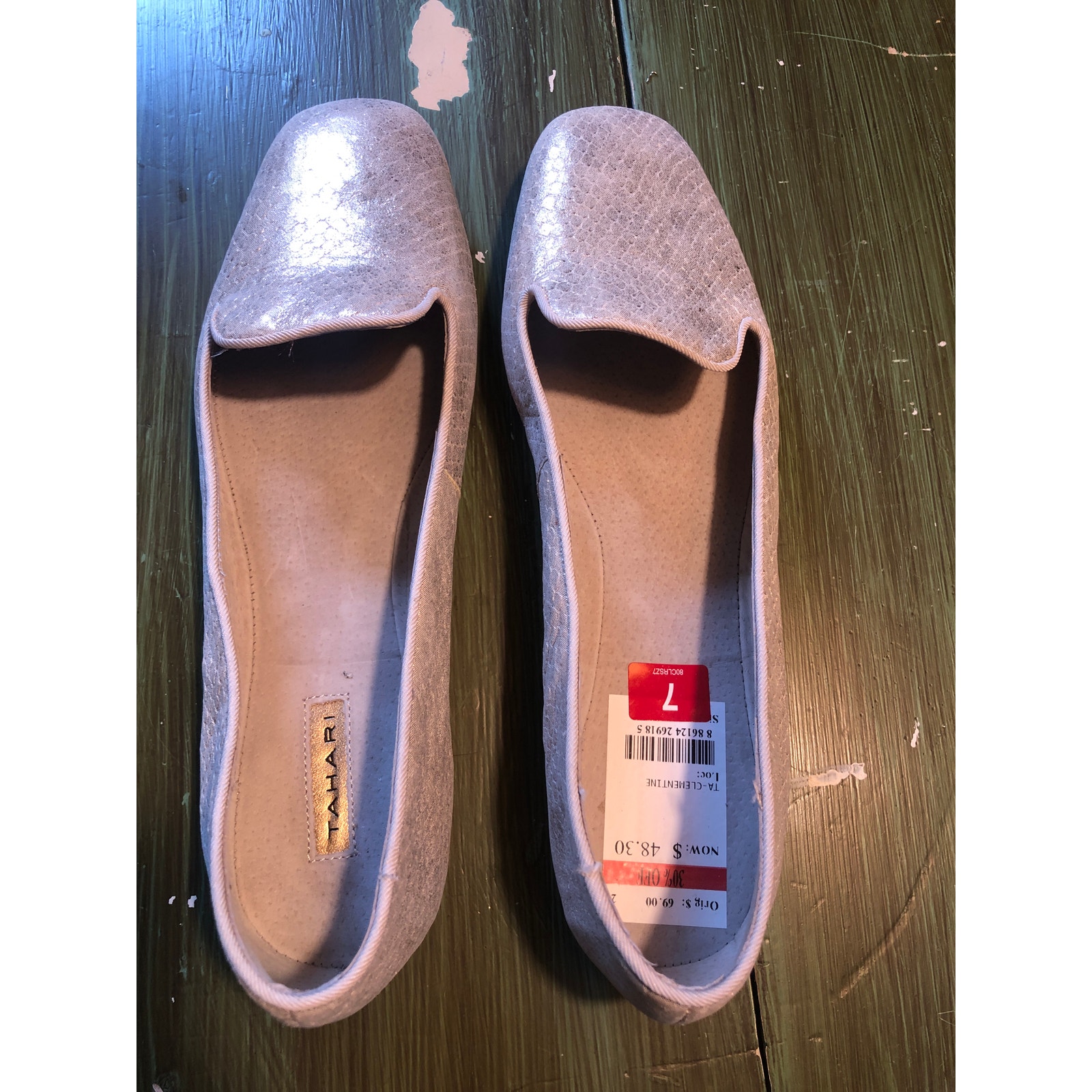 Tahari NWOB Women's Clementine Flats Snakeskin Pearl Metallic Ballerina Size 7