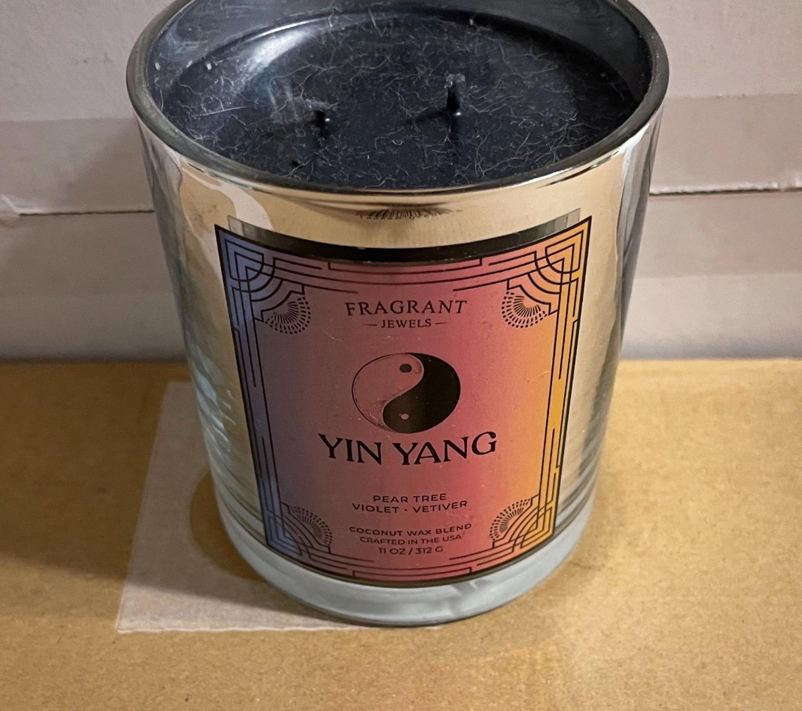 Fragrant Jewels Yin Yang Candle Size 8
