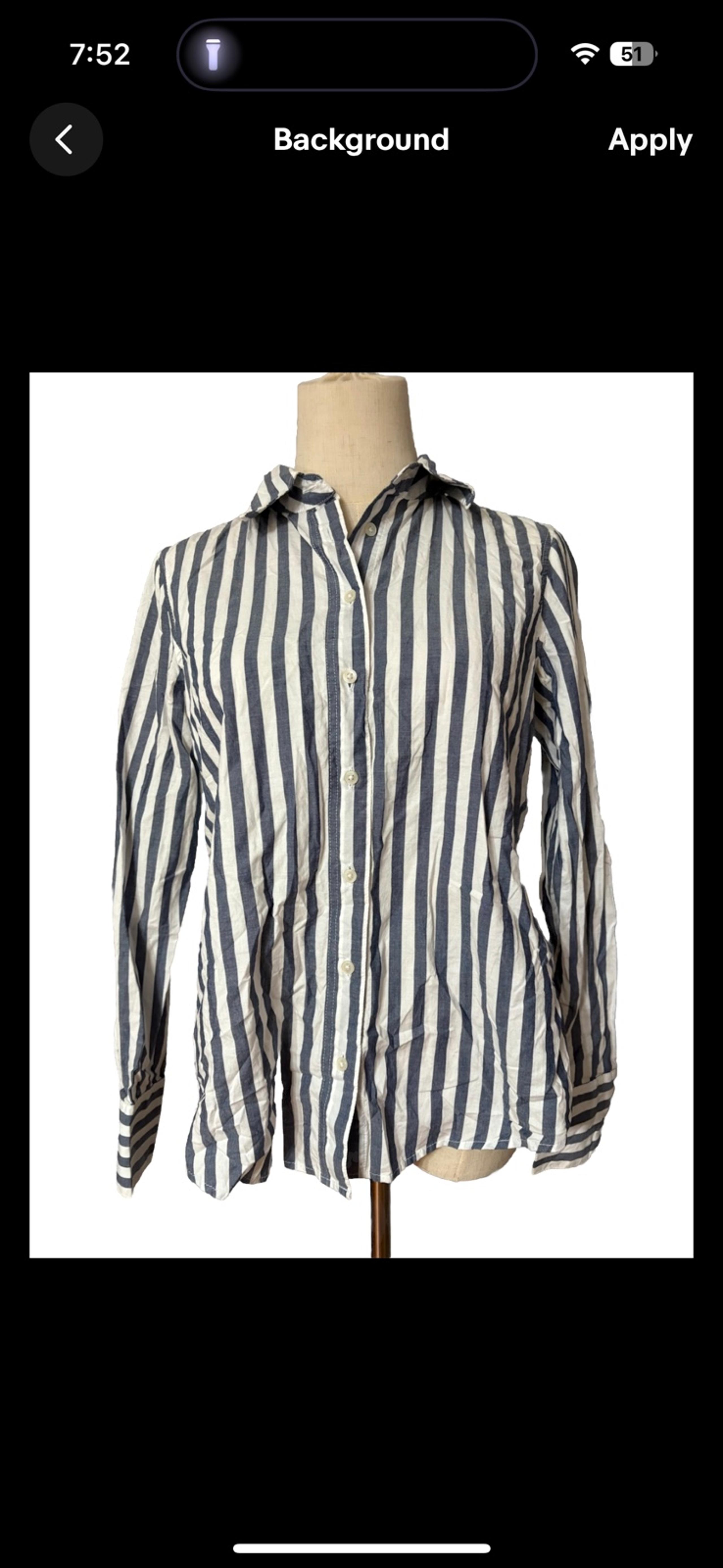 Banana Republic Women’s Blouse XS blue striped button up top casual Shirt, made