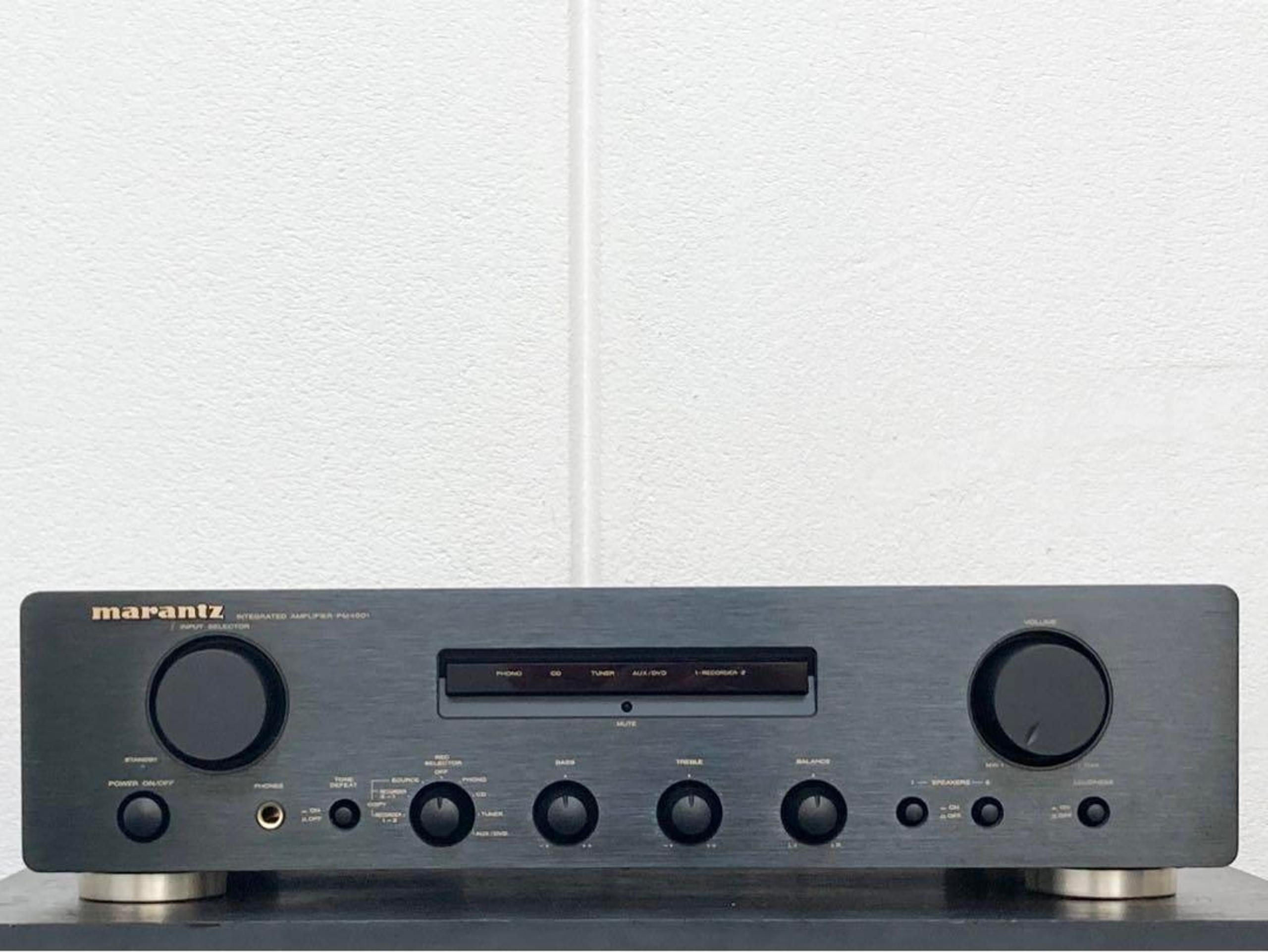 Excellent Marantz PM4001B integrated amplifier.