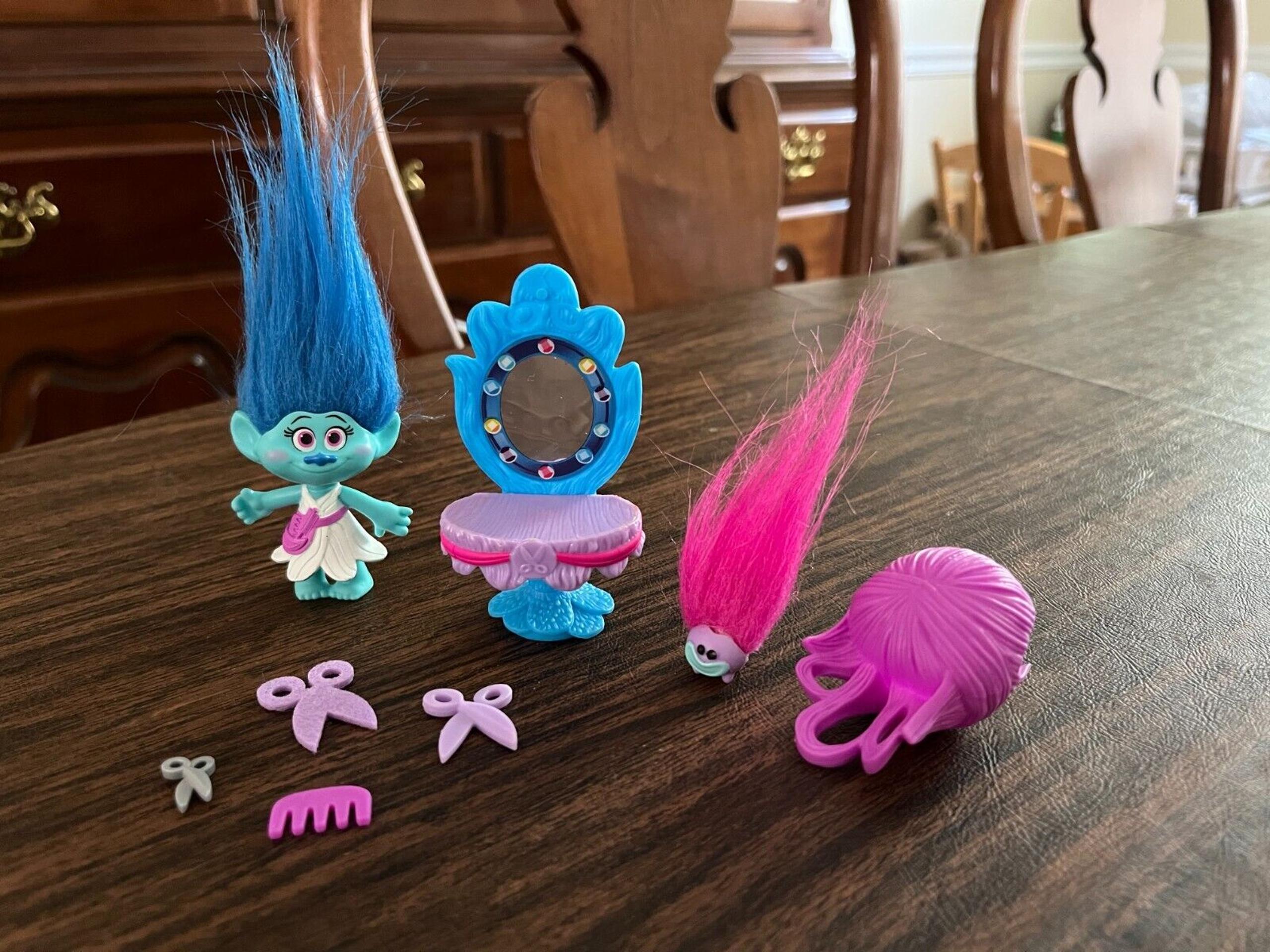 * EUC ~ DREAMWORKS TROLLS MADDY'S HAIR STUDIO STORY PACK ~ LN *