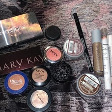 high end makeup Lot