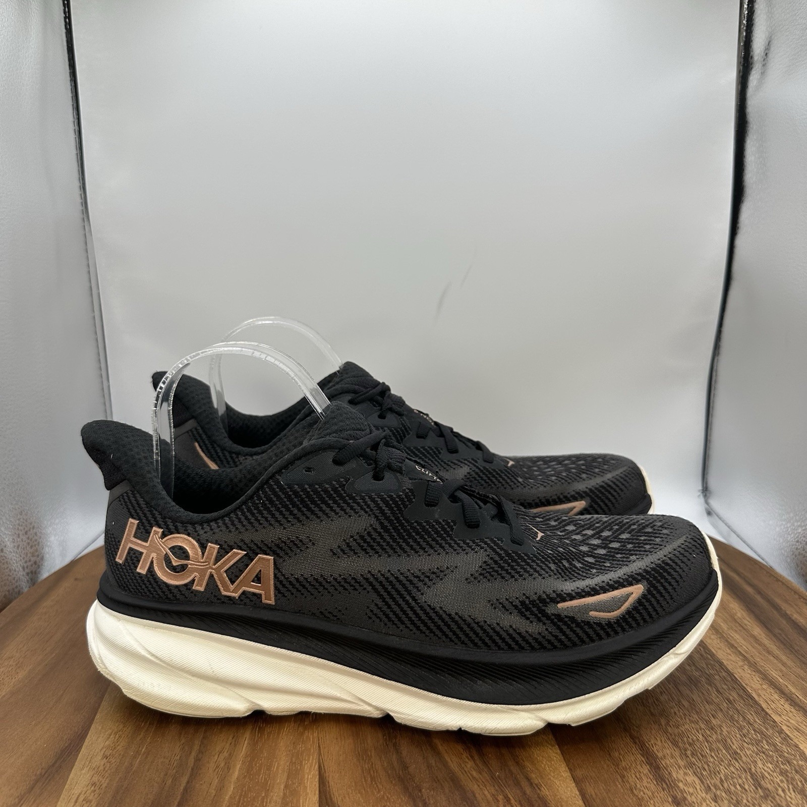 Hoka One One Clifton 9 Low Top Shoes Sneakers Running Black Rose Gold Women 9.5B