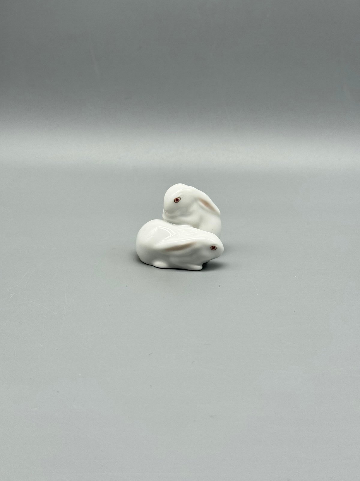 Vintage Herend Hungary Natural White Tiny Sitting Rabbits #5324 Bunnies RARE