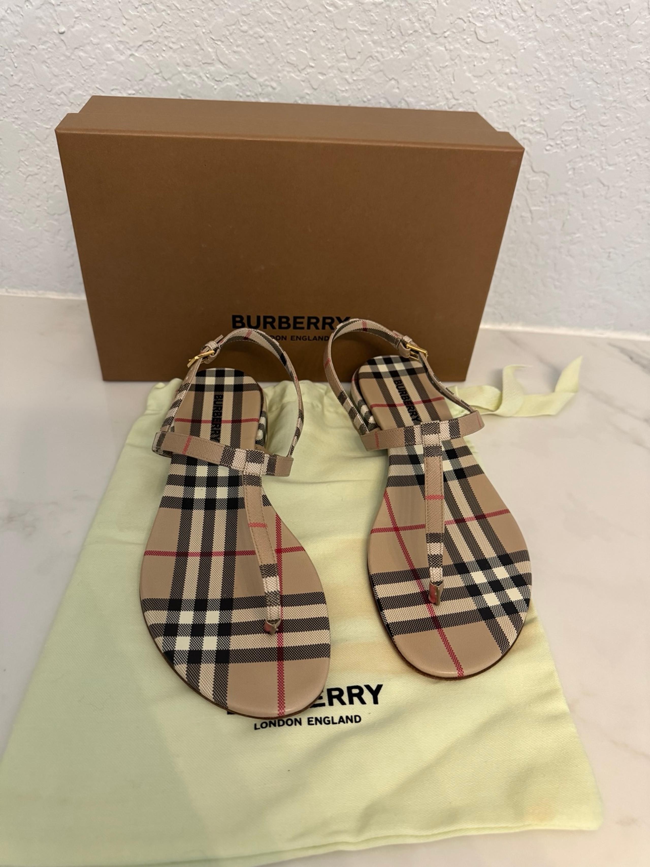 Burberry Emily Checked Women's Beige Slingback Sandals