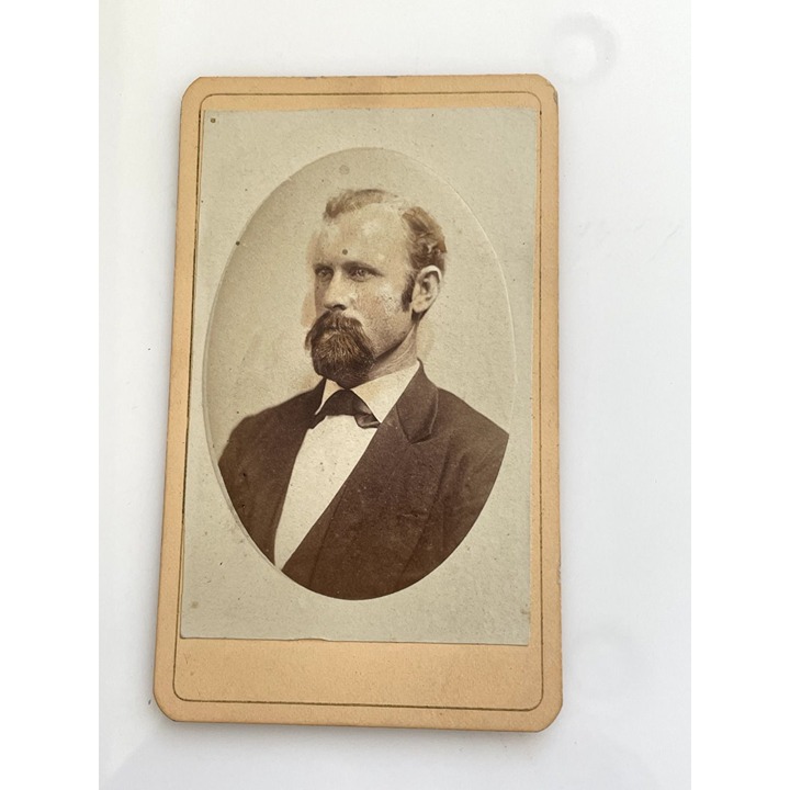 1860s CDV Photograph Of A Bearded Man to WW Laman by E Gillett Jr 174 6th Ave NY
