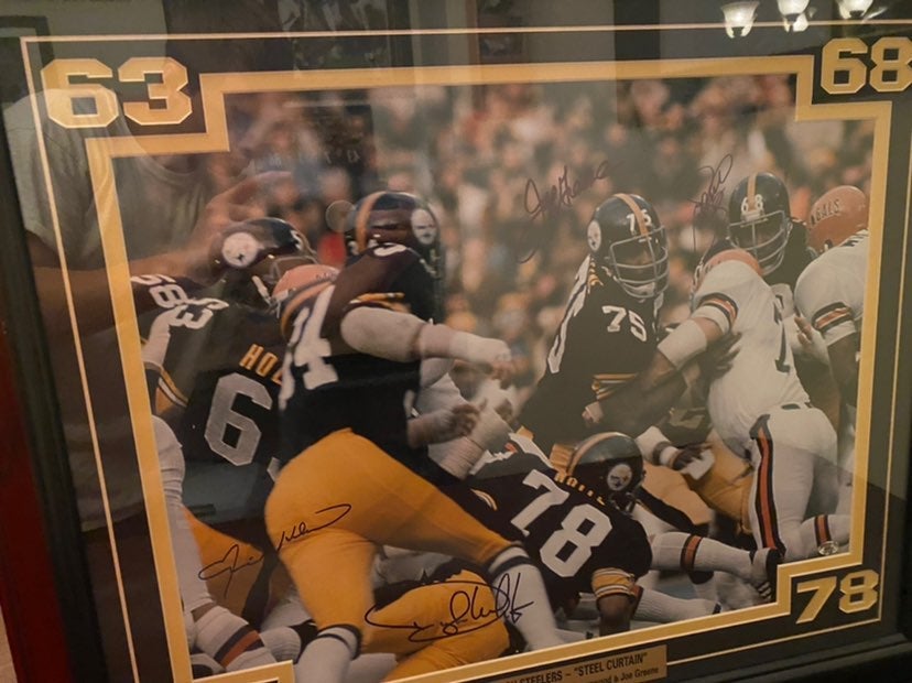 Autograpged Steel Curtian picture