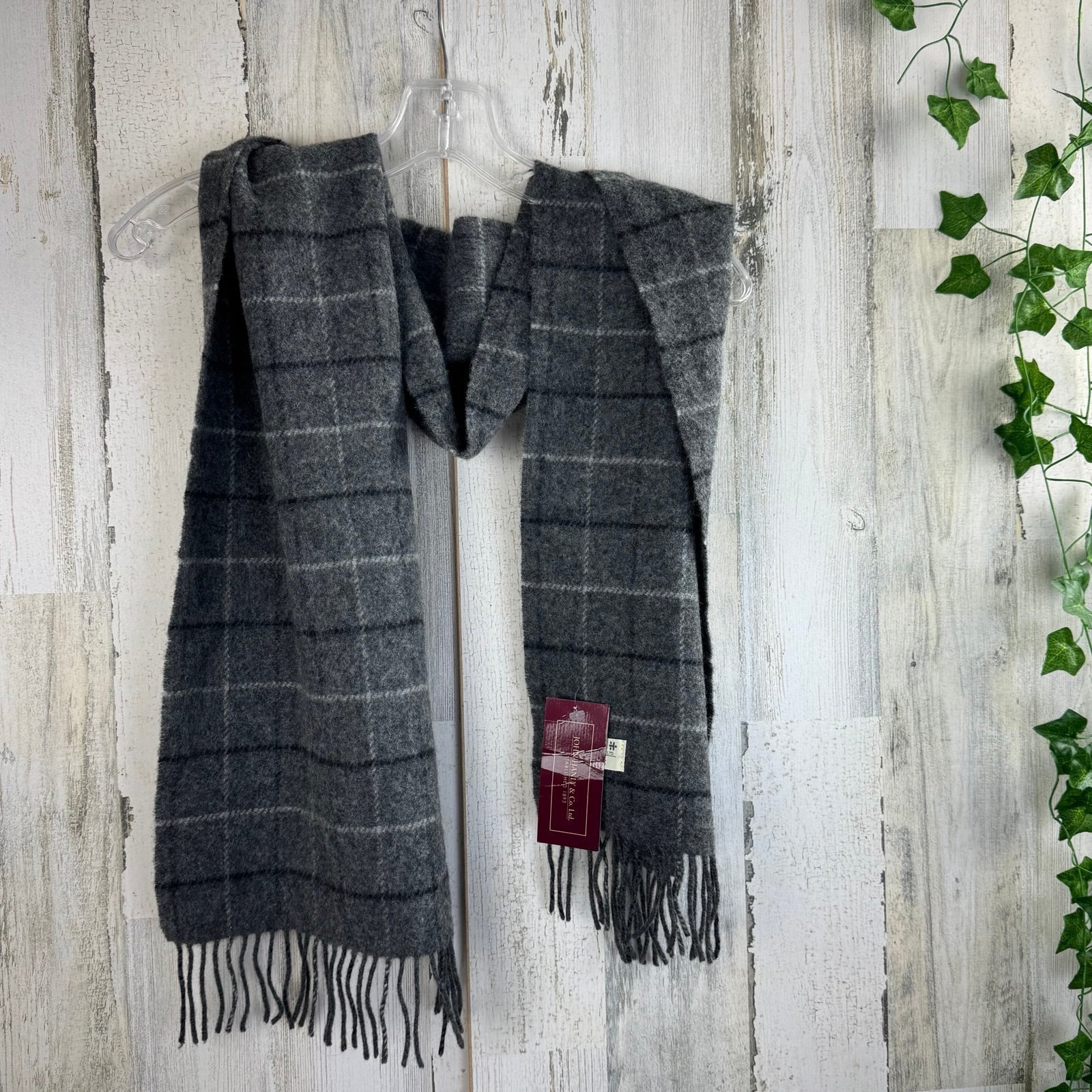 John Hanly 100% Lambswool Plaid gray Scarf NWT