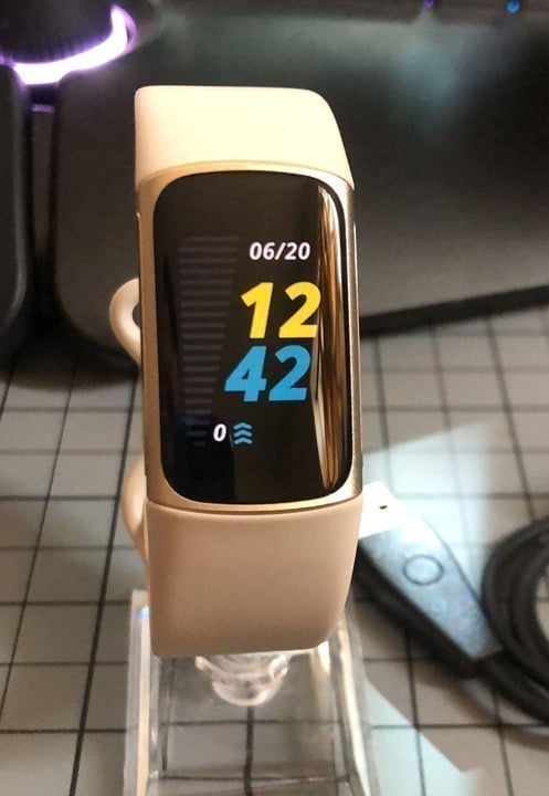 Like New Fitbit Charge 5 Advanced Fitness & Health Tracker (FB421)