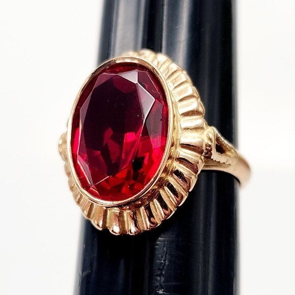 Vintage USSR Soviet Union Art Deco Red Ruby 583 Solid Yellow Gold Ring 6.5