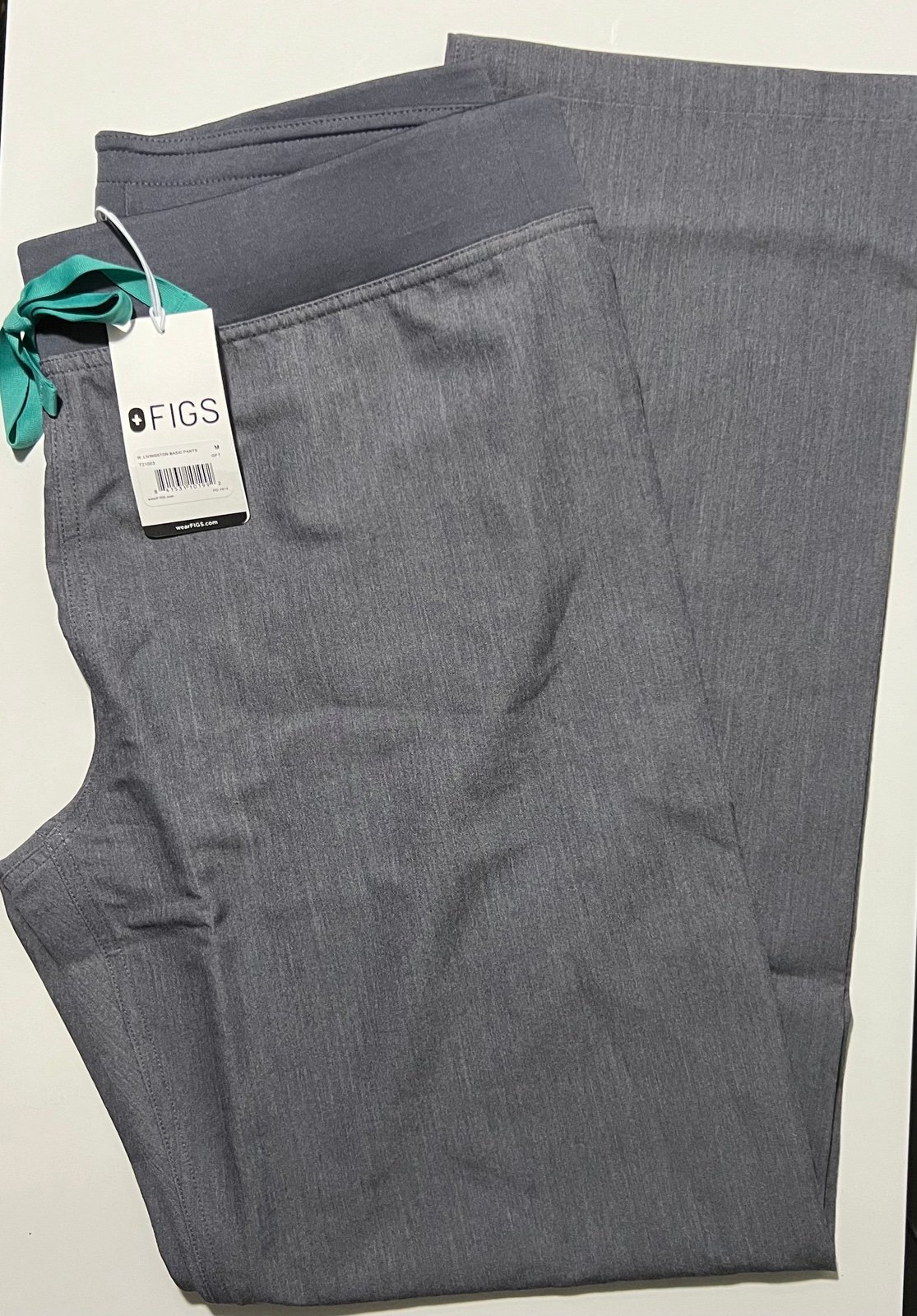 Figs Livingston Basic Scrub Pants in Graphite - Medium