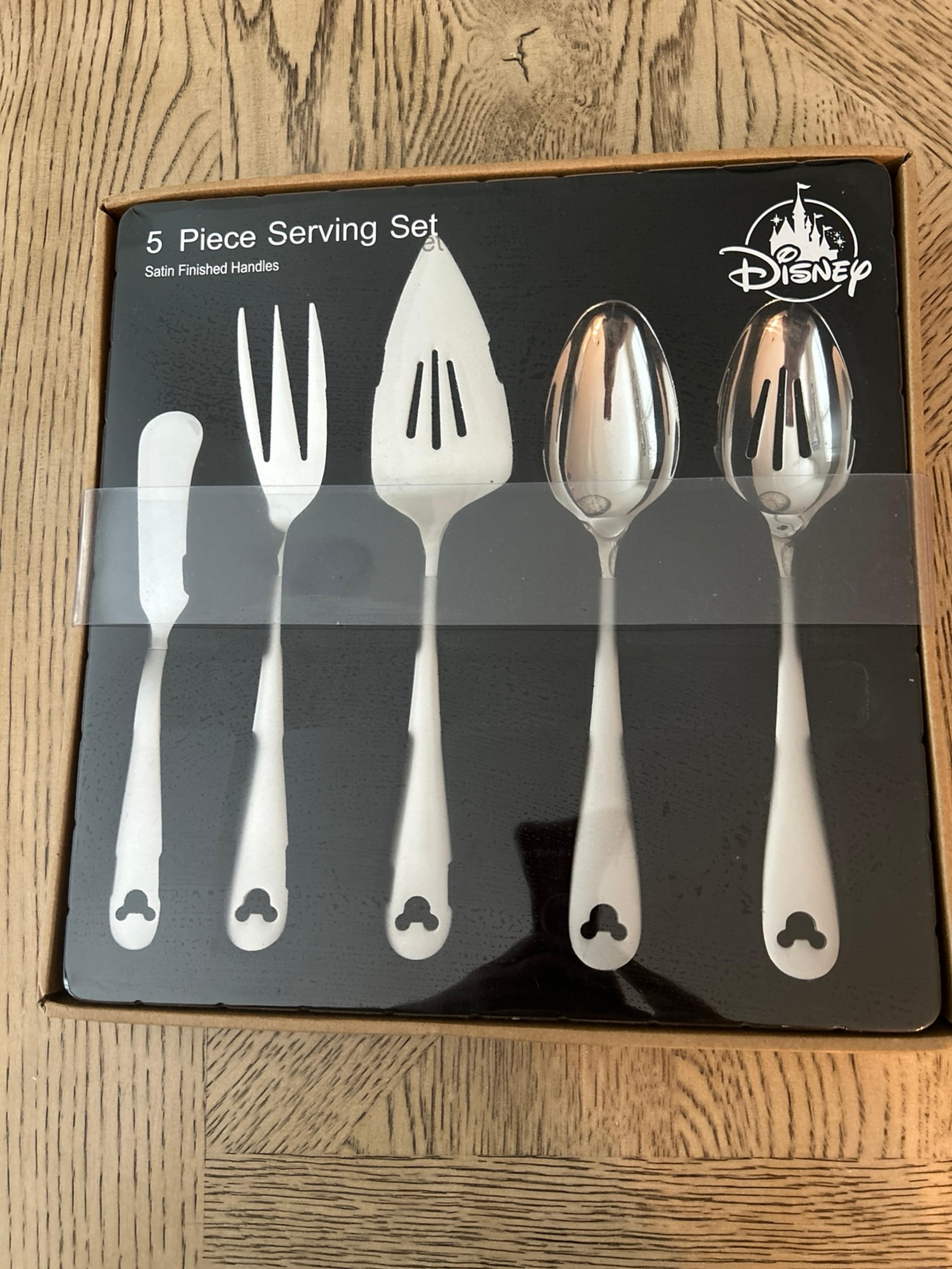 Disney Parks Mickey Mouse Icon 5 piece Serving set