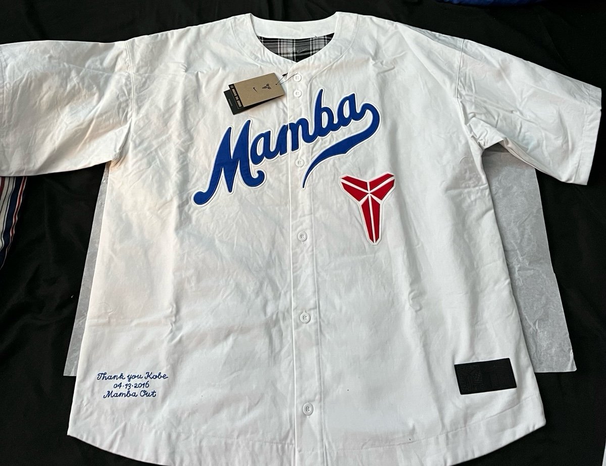 Nike Kobe Bryant Mamba Men's Size Lg Baseball Jersey SHIPS ASAP IB0007-100