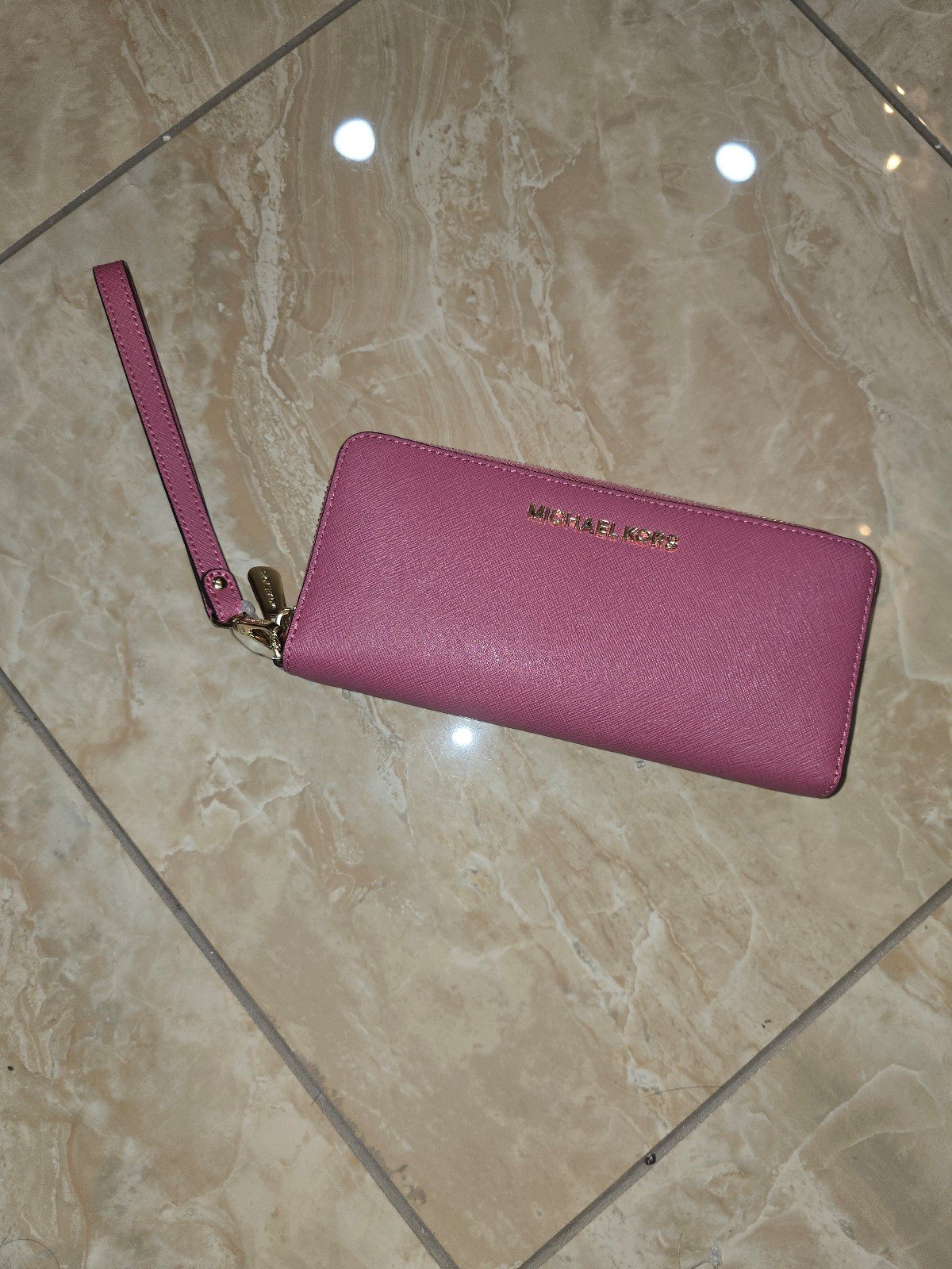 Brand NEW Michael Kors Pink Wallet