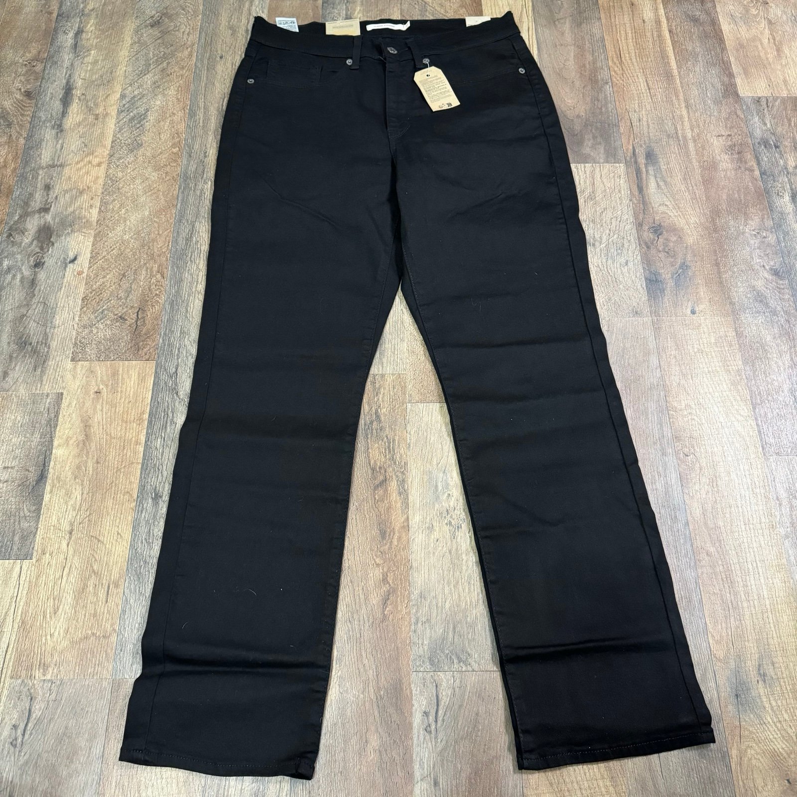NWT Levi’s jeans