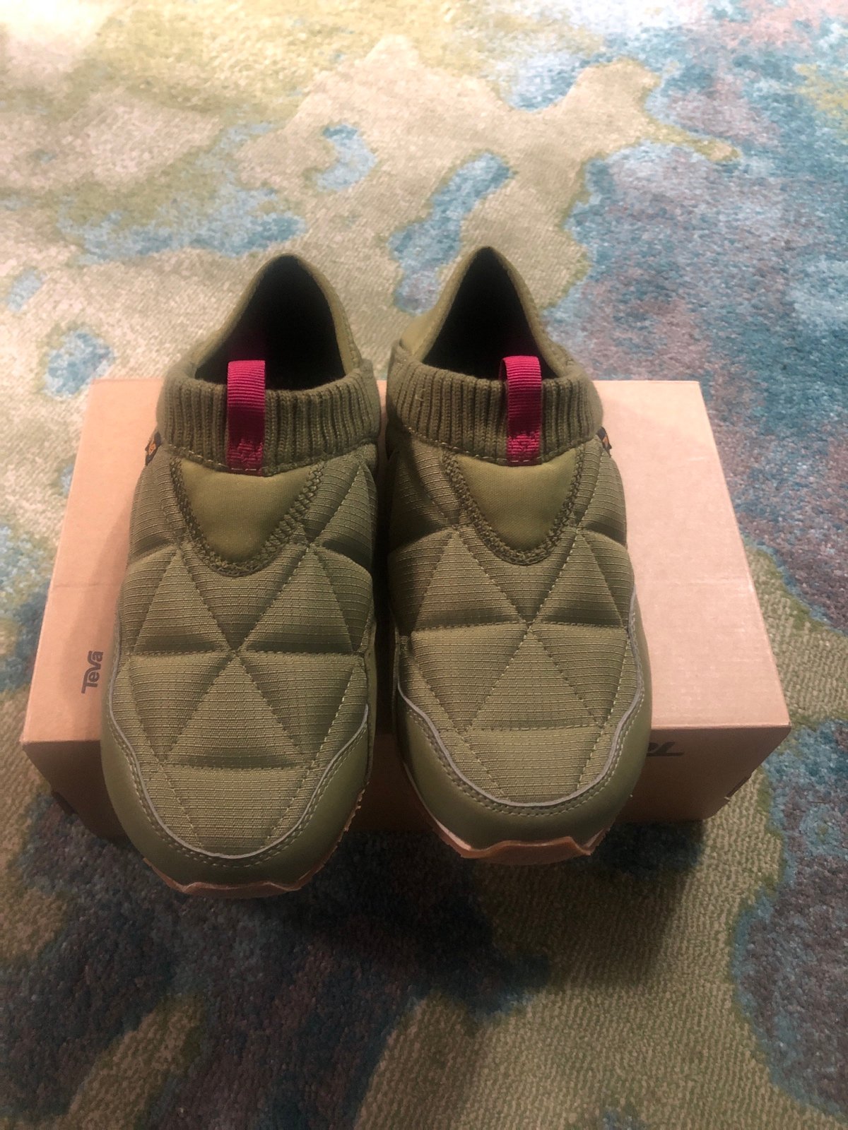 Ember Olive Teva moc shoes Womens 8 BNIB