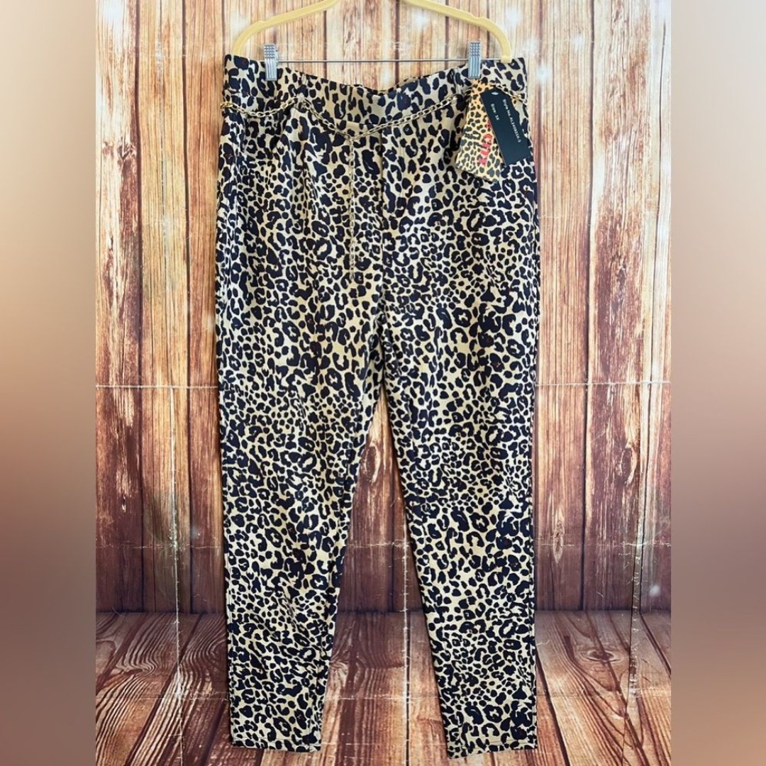 Bae City Women’s Brown and Black Leopard Print Leggings Plus Size 3X