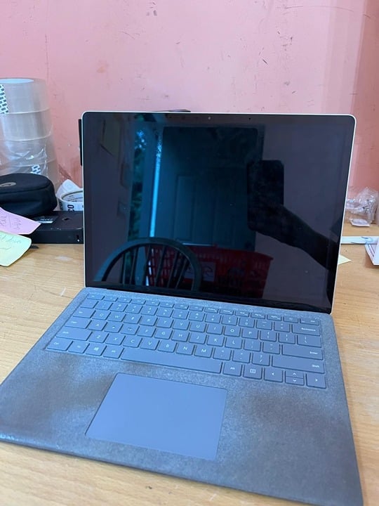 Microsoft Surface Laptop Model A1769 | Screen Issue | For Parts