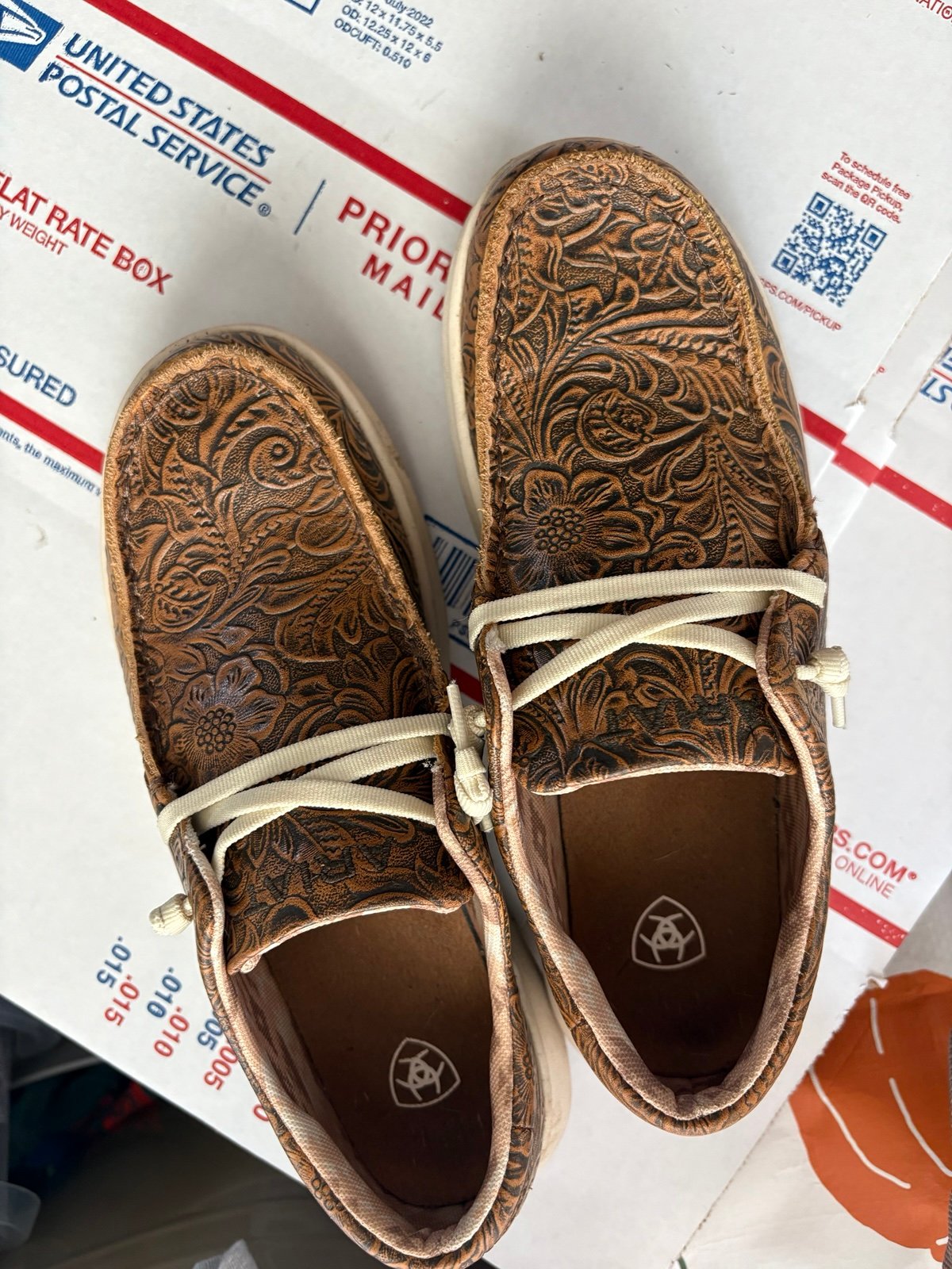 Ariat shoes