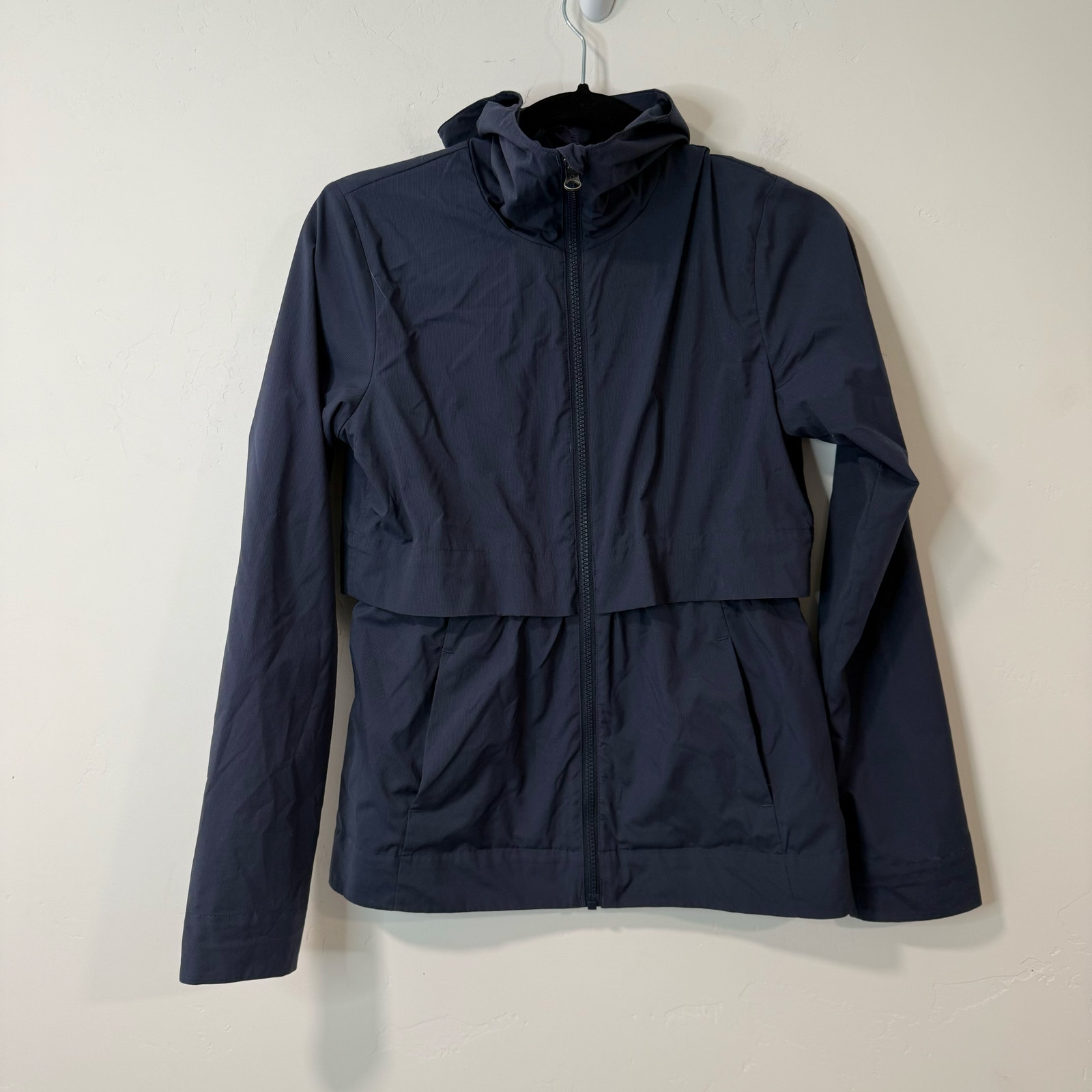 Lululemon Kicking Asphalt Jacket Coat Full Zip Blue 2 Vented Hooded